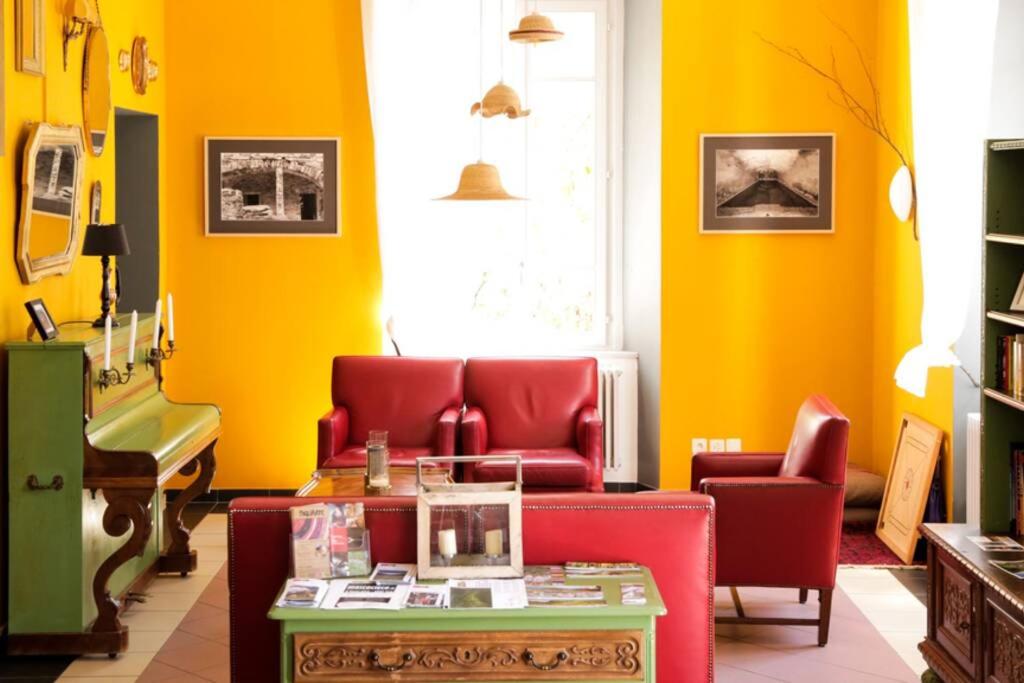 Villa photo 1