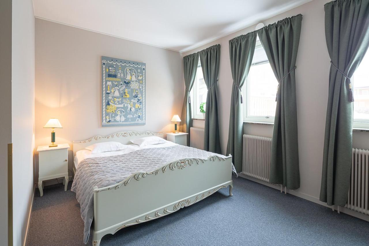 Large Double Room photo 3