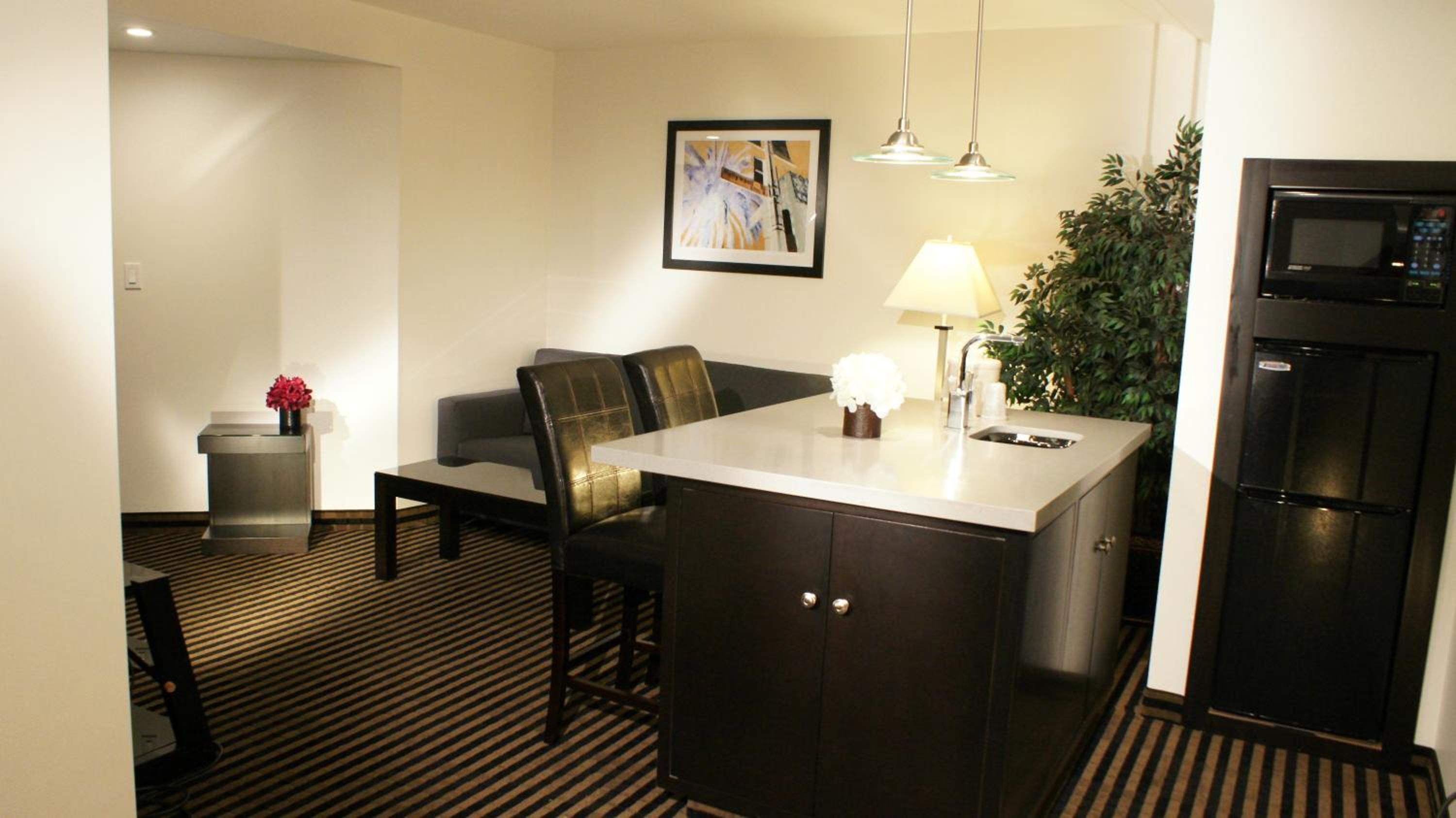 One-Bedroom Suite