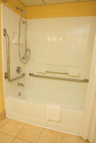 One-Bedroom King Suite with Sofa Bed and Spa Bath - Non-Smoking - Photo 4