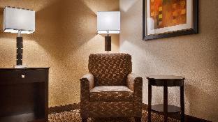 One-Bedroom King Suite with Sofa Bed and Spa Bath - Non-Smoking - Photo 3