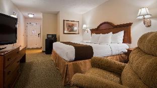 Quadruple Room with Two Queen Beds - Disability Access/Non Smoking photo 1