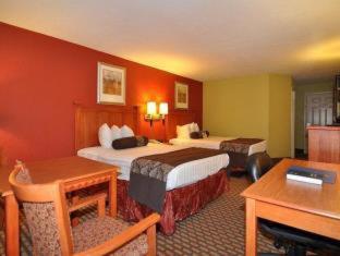 King Room with Bath Tub - Mobility Accessible/Non-Smoking - Photo 11