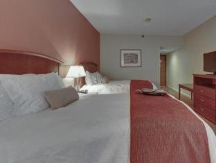 Queen Room With Bath Tub - Mobility Accessible - Photo 1