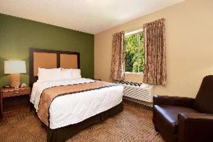 2 Queen Beds | Suite, Non-Smoking, Micfridge - Photo 6