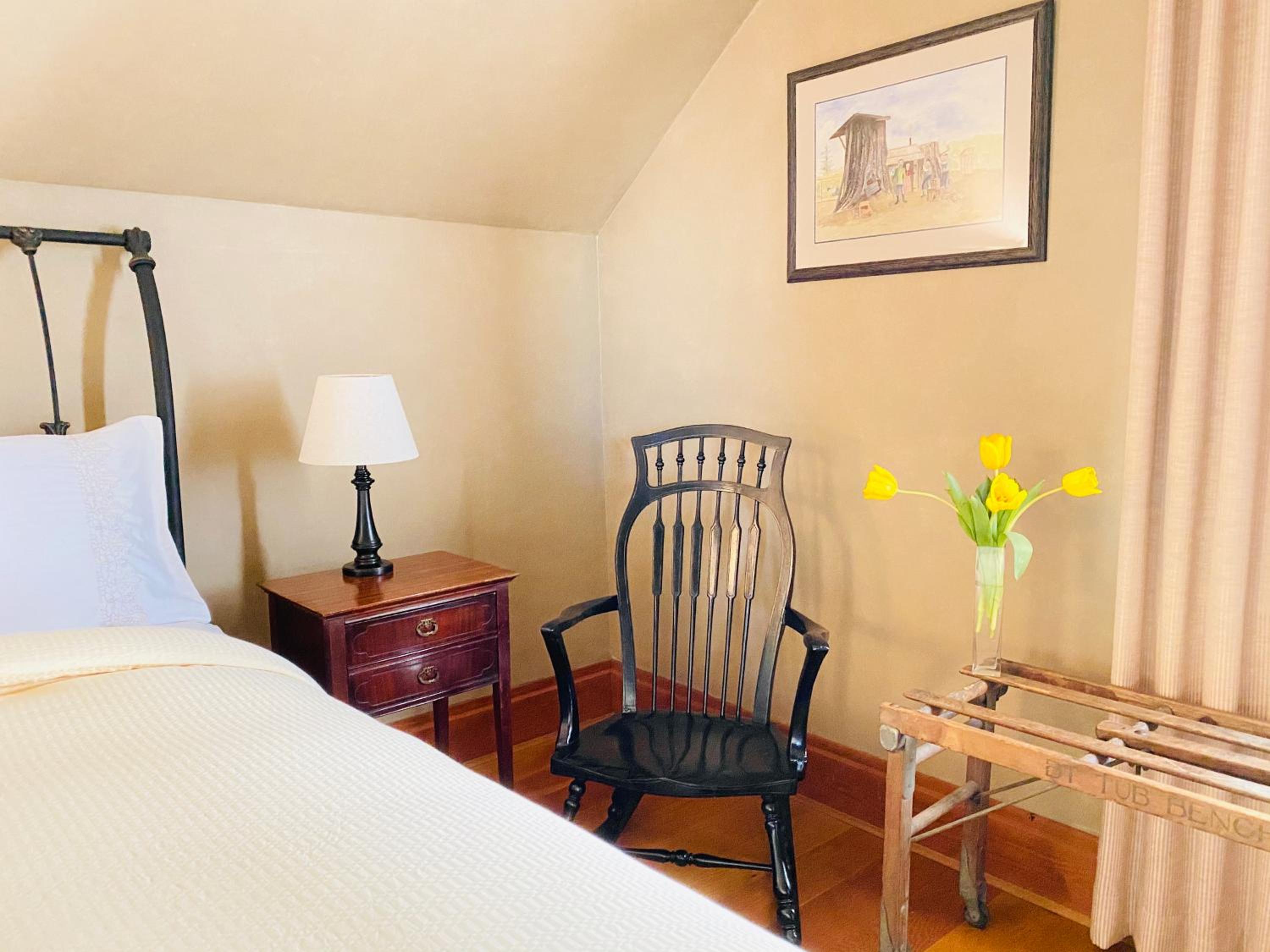 Queen Room photo 3