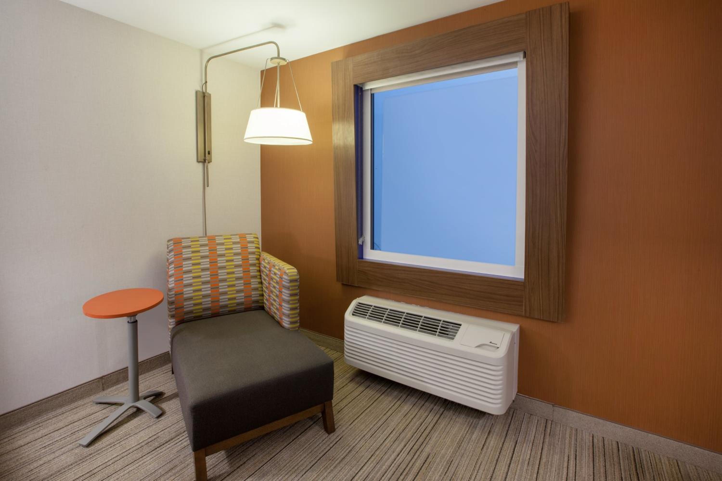 Standard Room - Photo 1