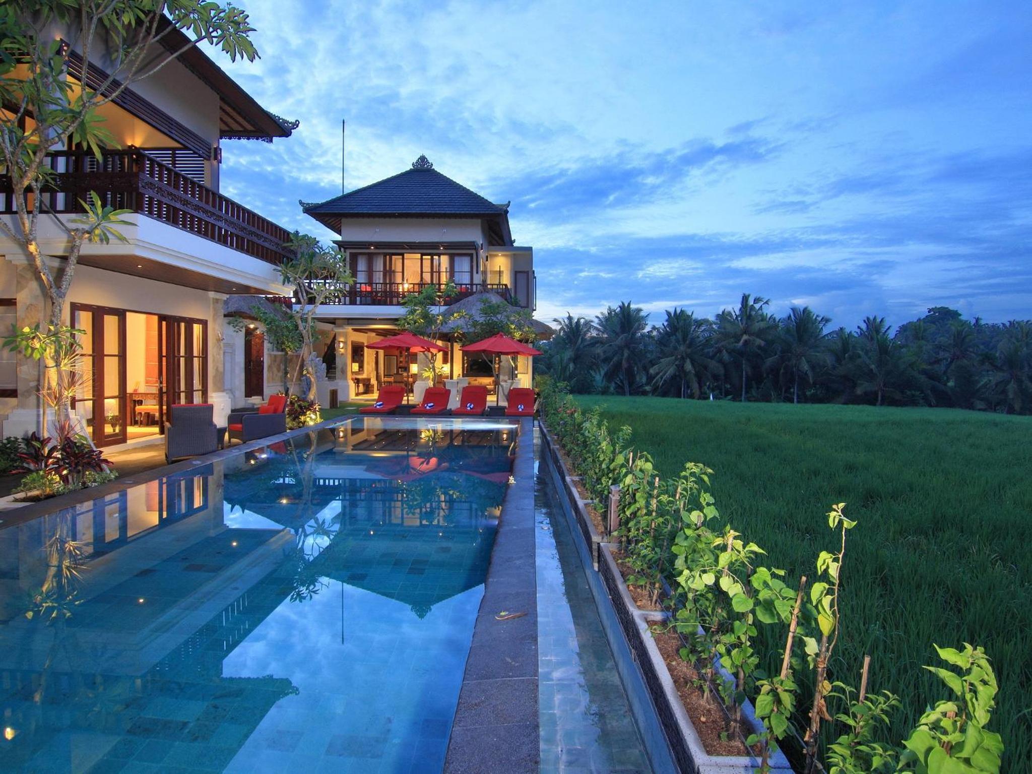 Four-Bedroom Villa with Private Pool - Photo 5