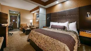 King Room with Bath Tub - Disability Access/Non-Smoking  photo 3