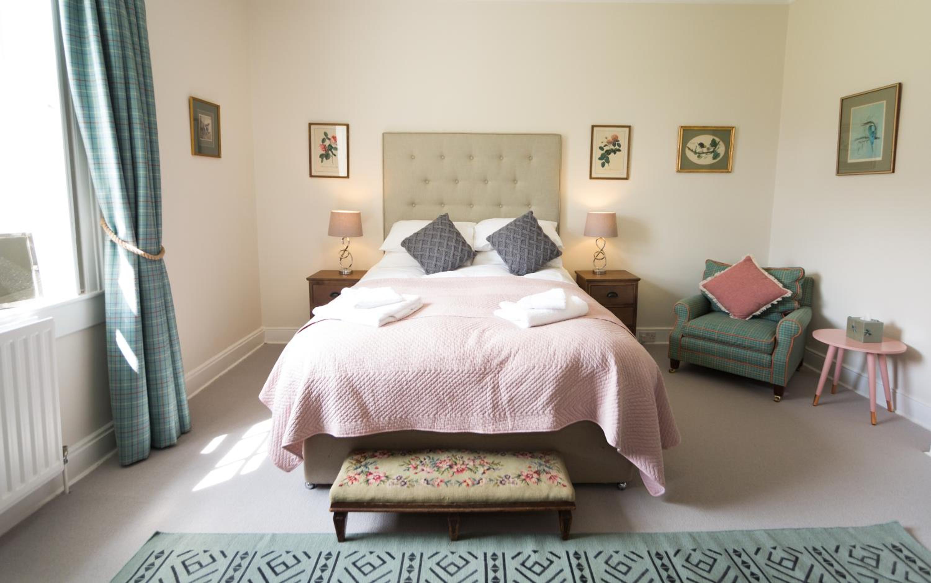 King Room with Garden View - Photo 6