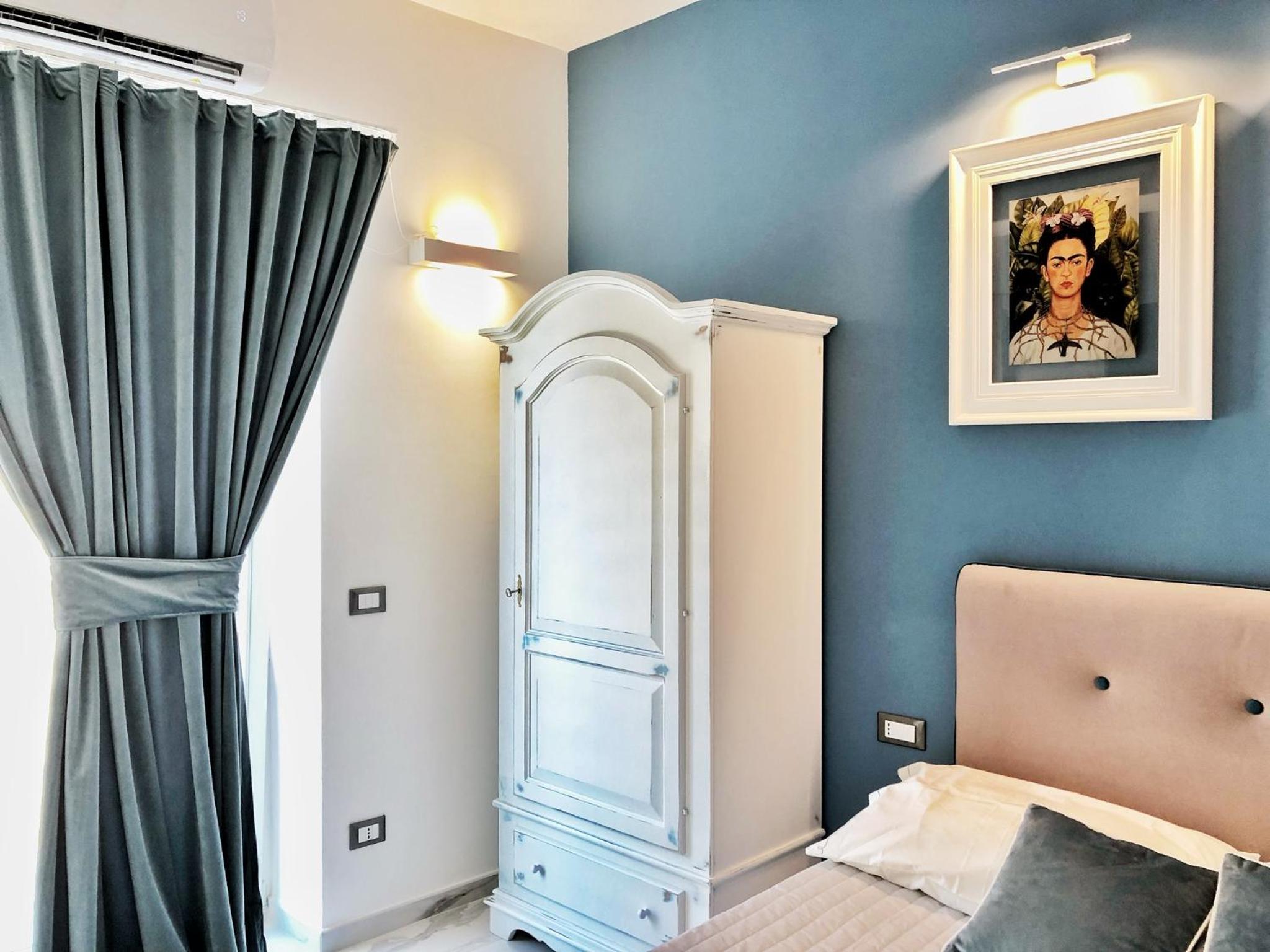 One-Bedroom Apartment - Photo 3