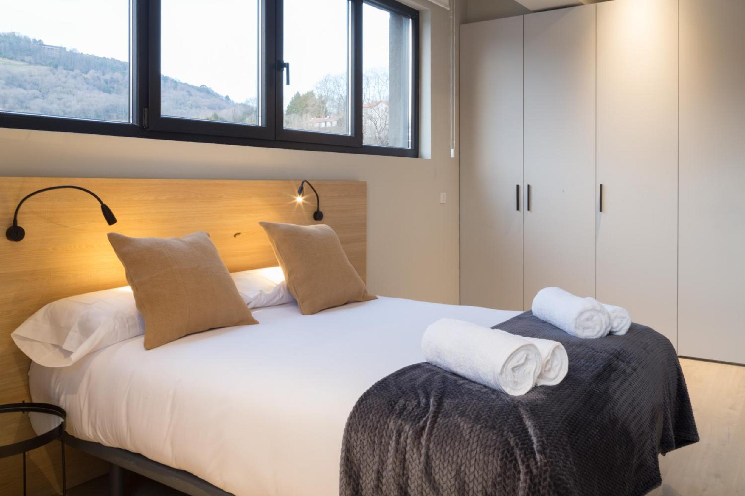 One-Bedroom Apartment - Photo 7