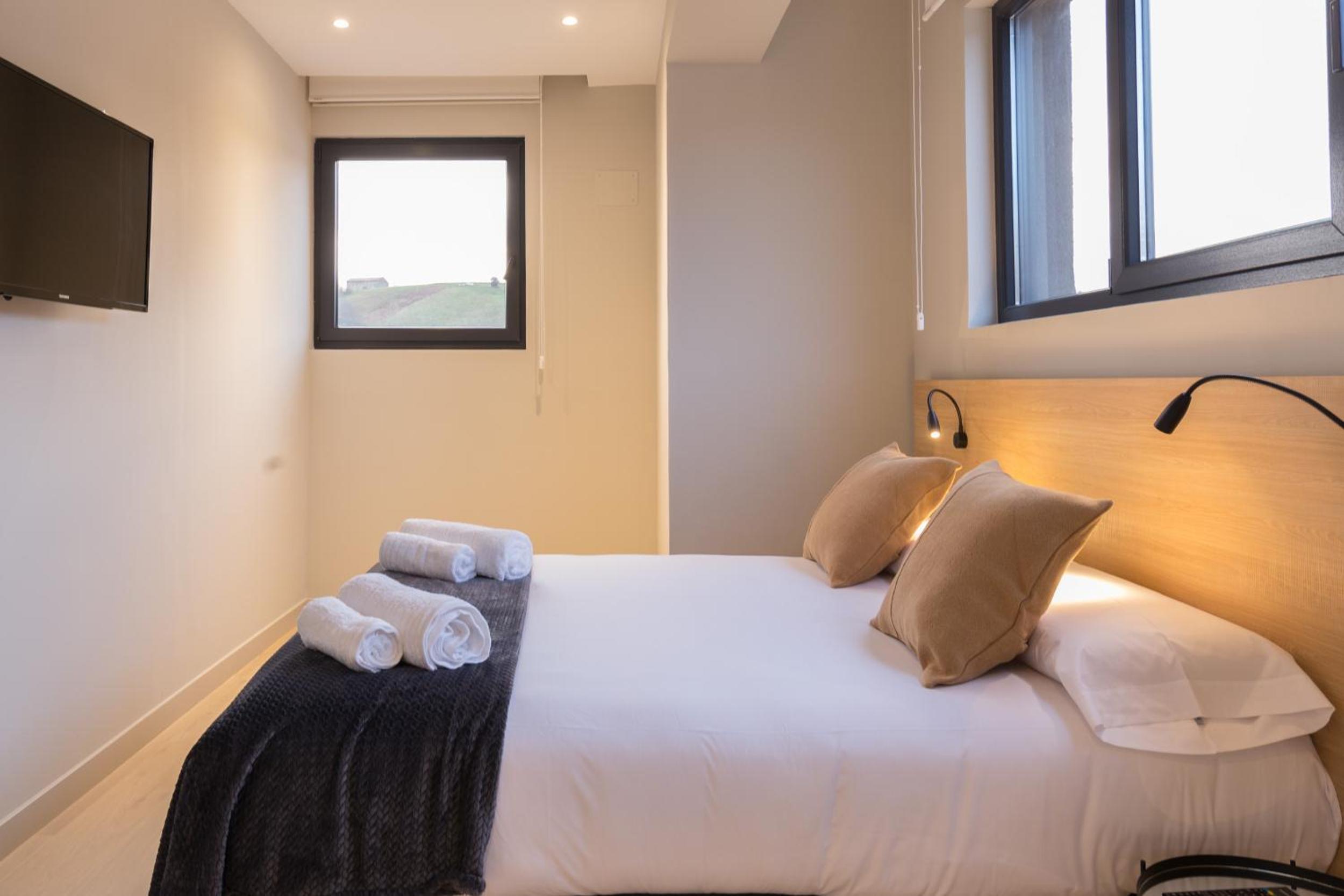 One-Bedroom Apartment - Photo 6