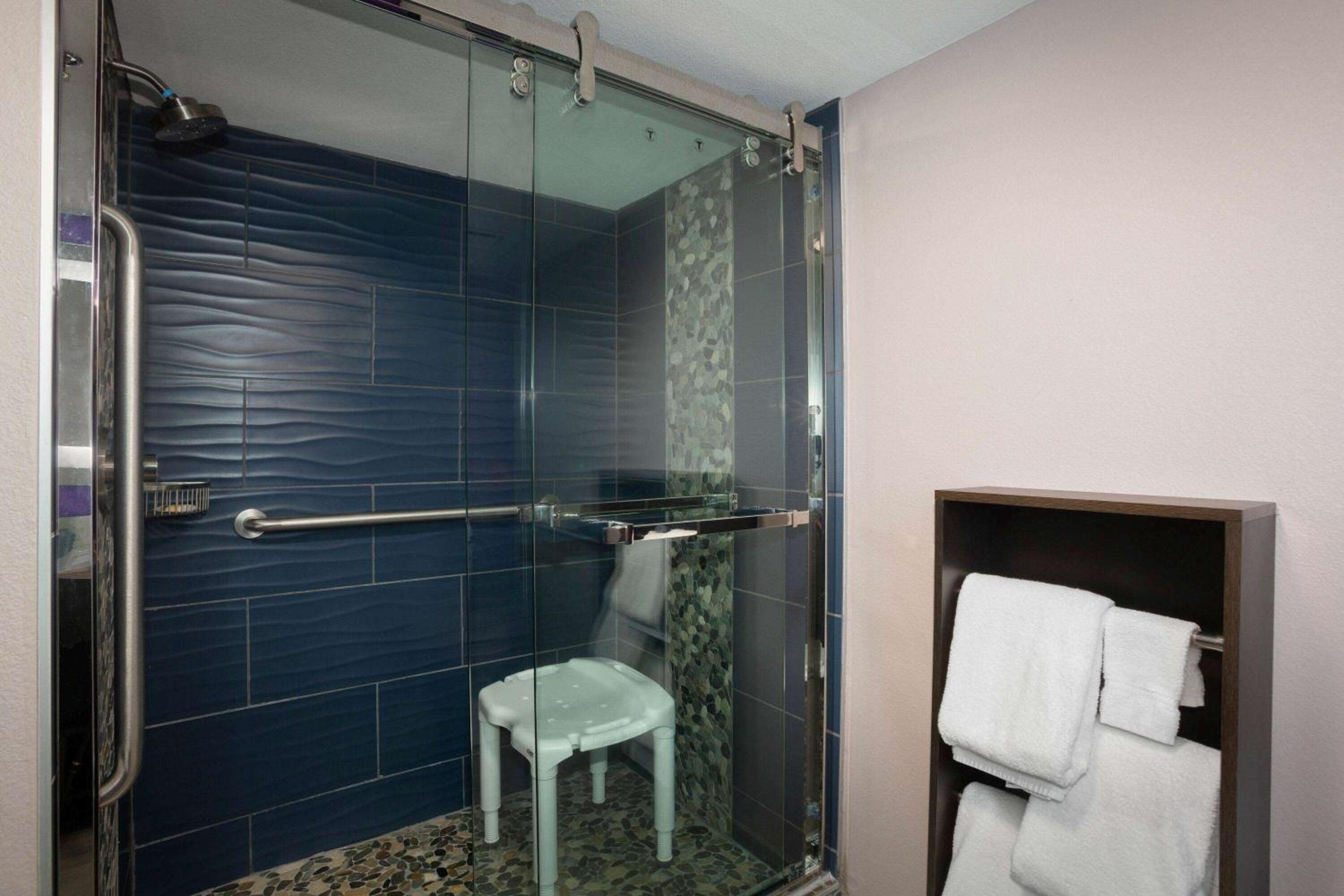 King Studio Suite - Mobility Access/Non-Smoking - Photo 5