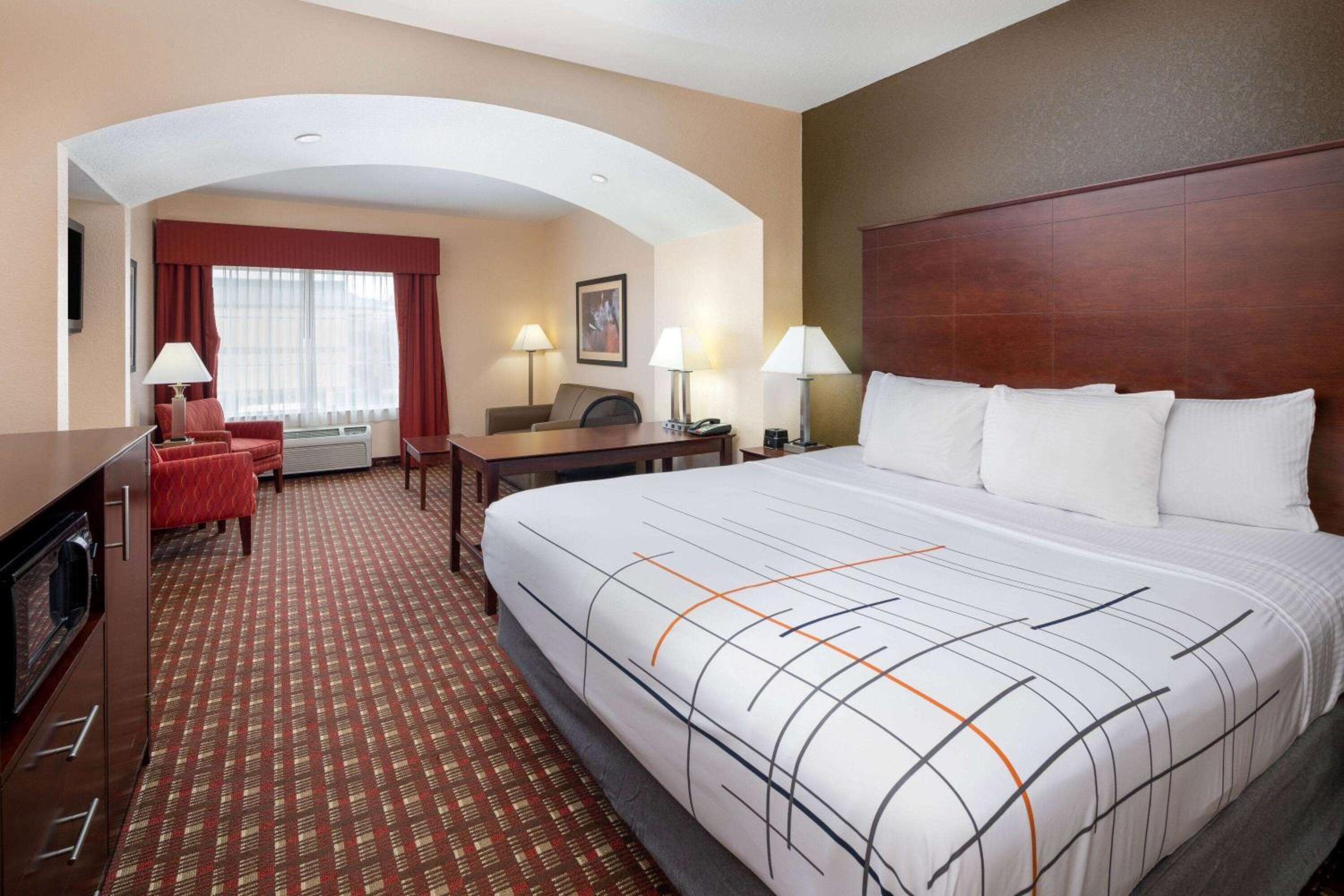 Executive King Room - Photo 4
