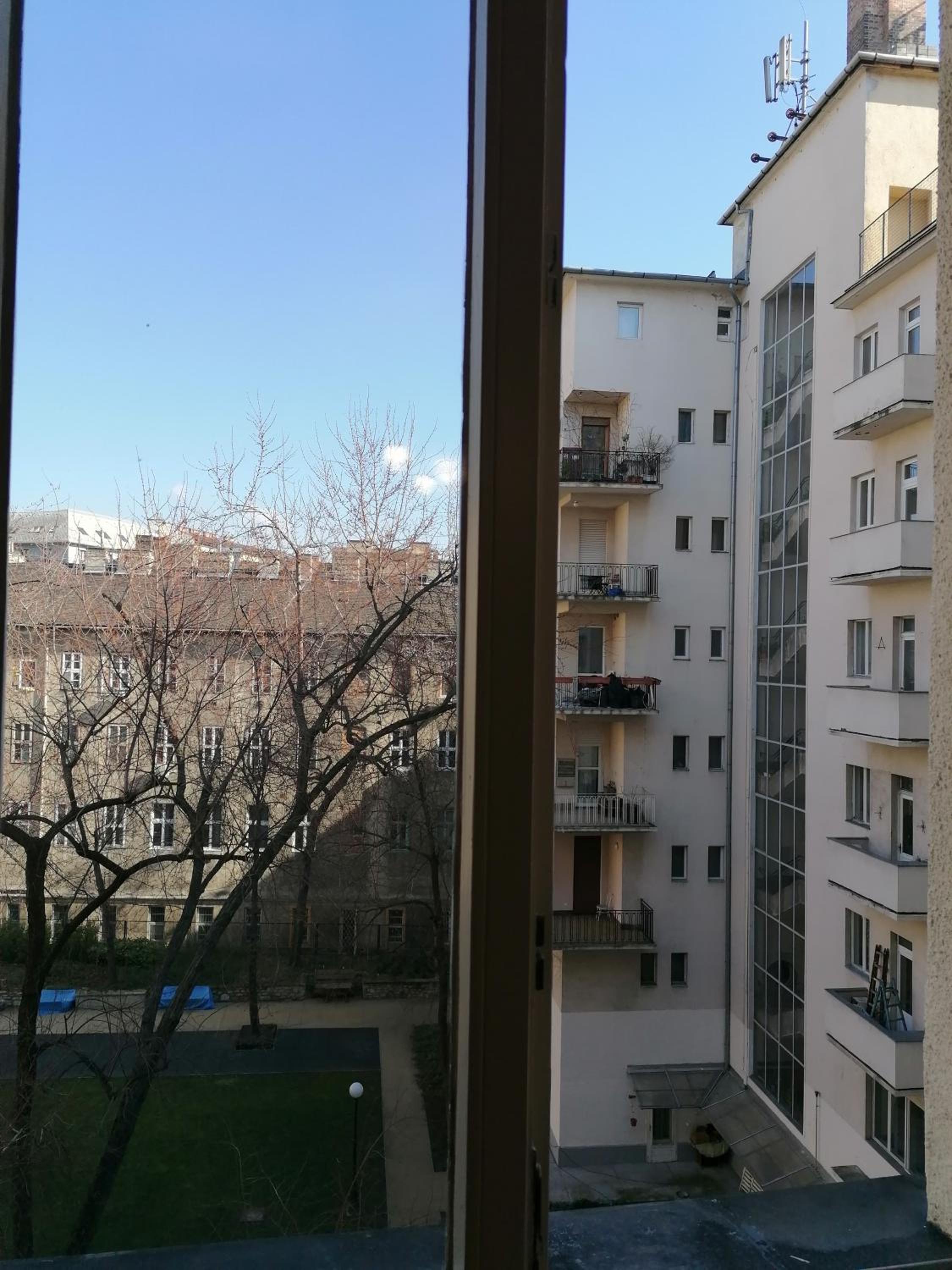 Twin Room with Garden View - Photo 16
