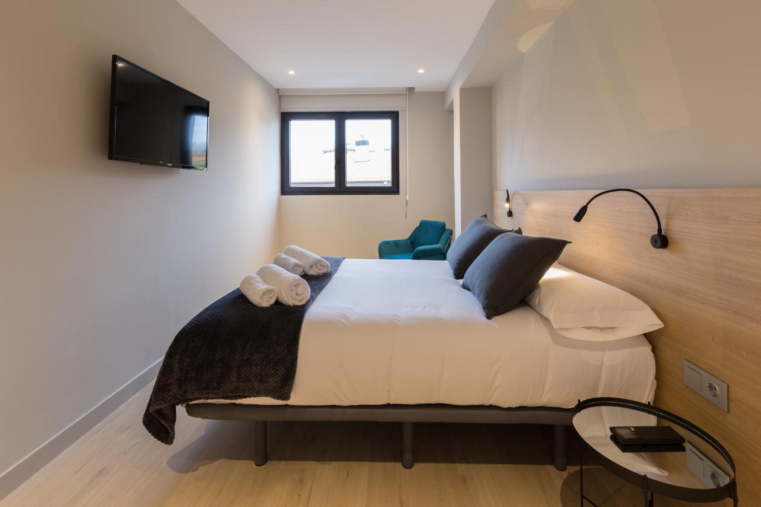 One-Bedroom Apartment - Photo 22