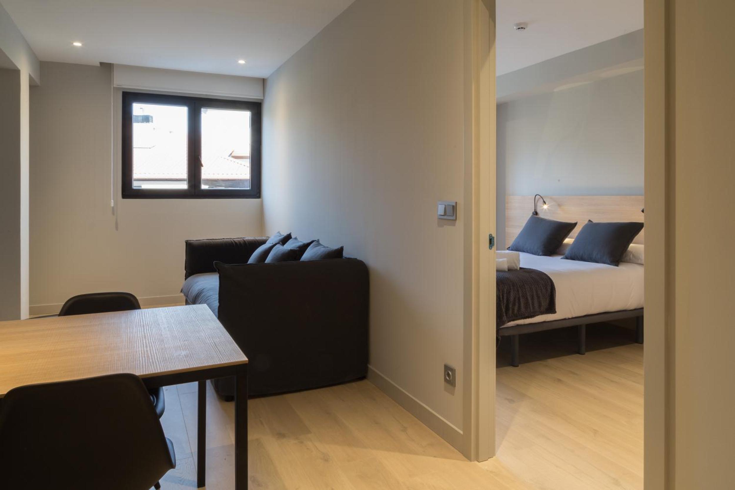 One-Bedroom Apartment - Photo 23