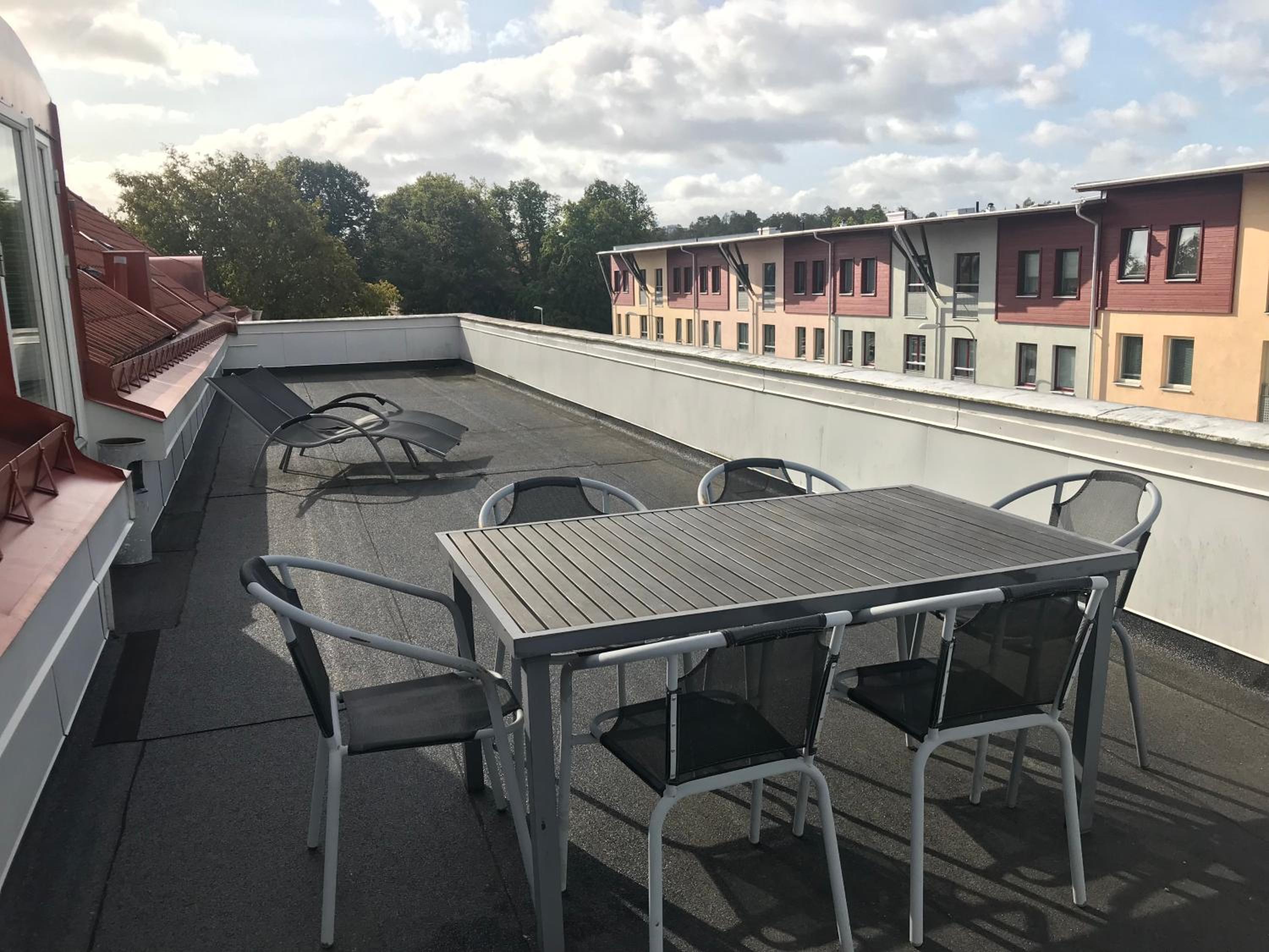 Apartment with Terrace photo 2
