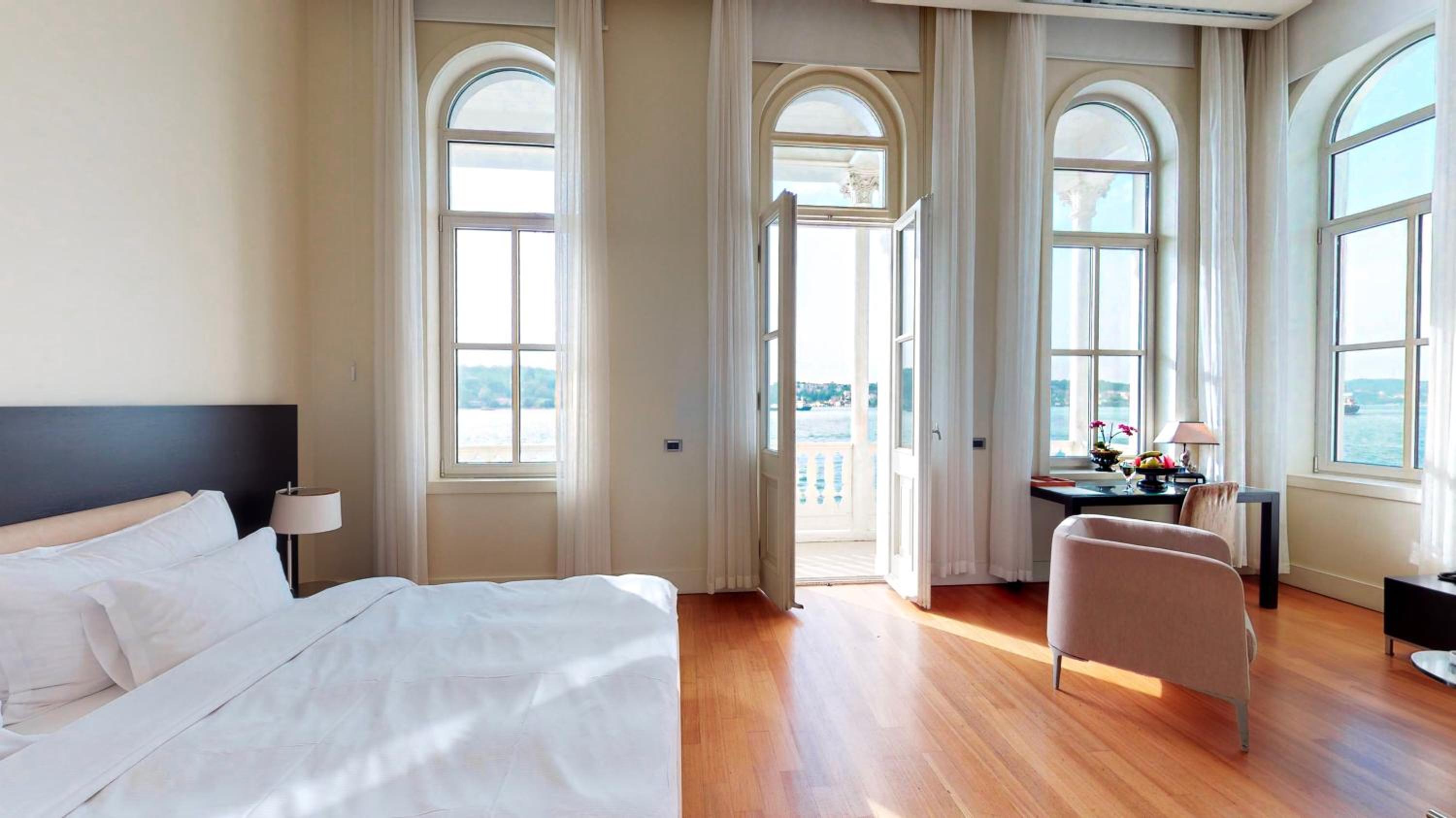 Presidential Suite photo 2
