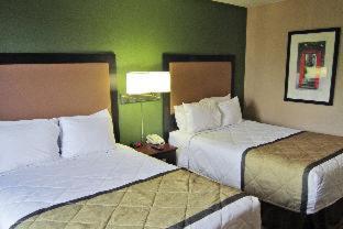2 Full Beds | Mobil Access Tub Nsmk Kitchen photo 1