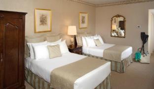 King Room with Terrace and Sofa Bed - Photo 1