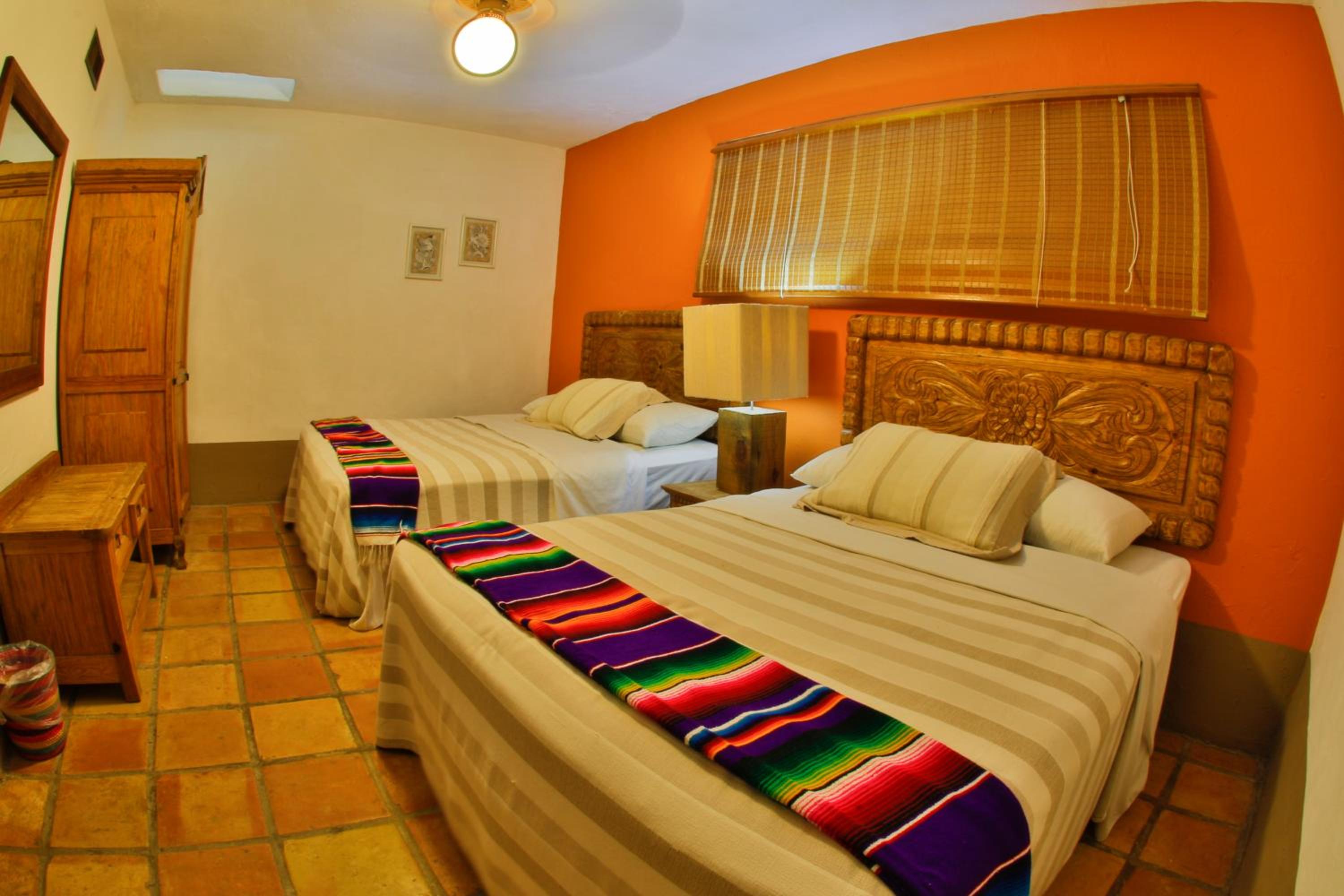 Family Room with Sea View - Photo 32
