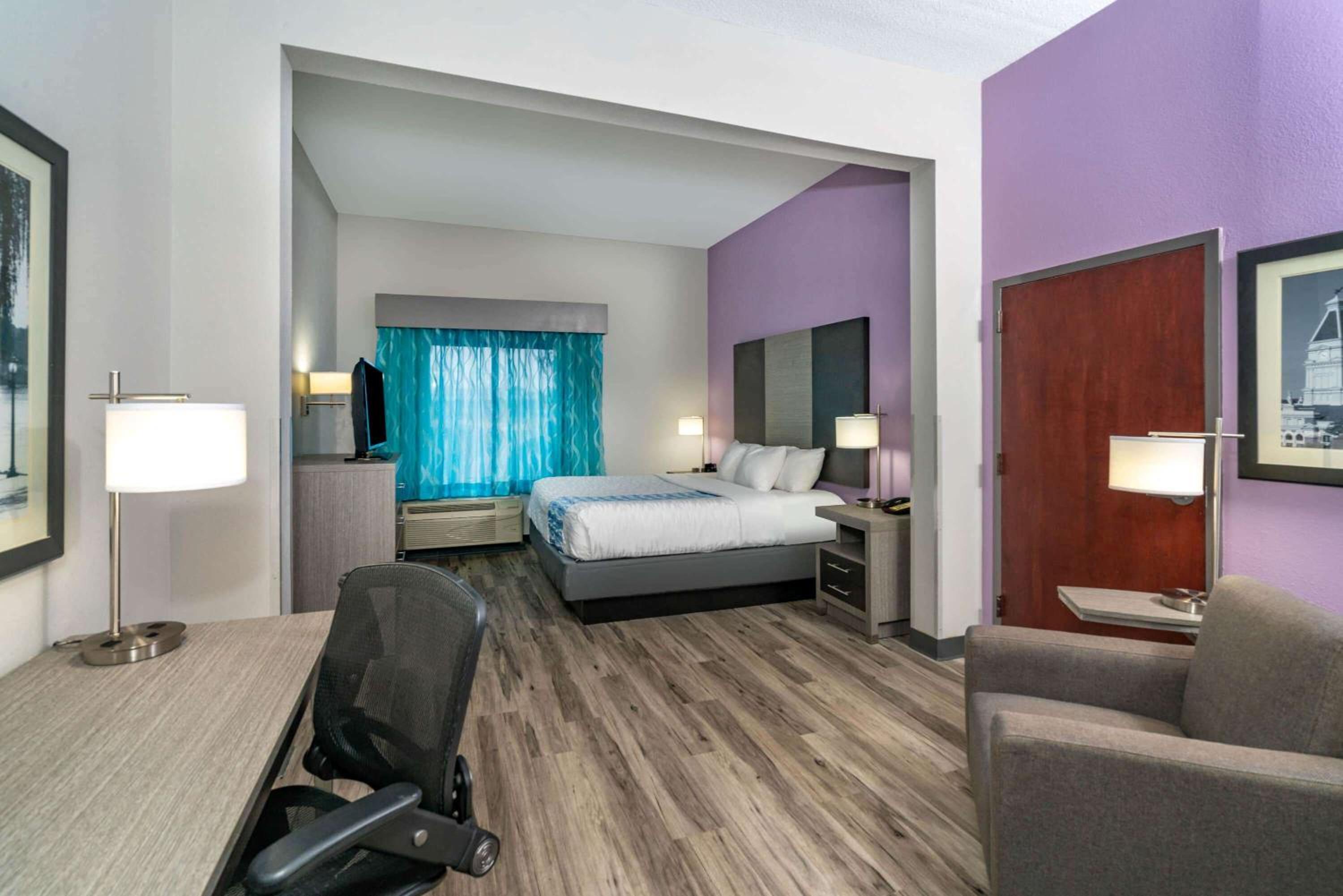 King Room - Disability Access - Photo 1