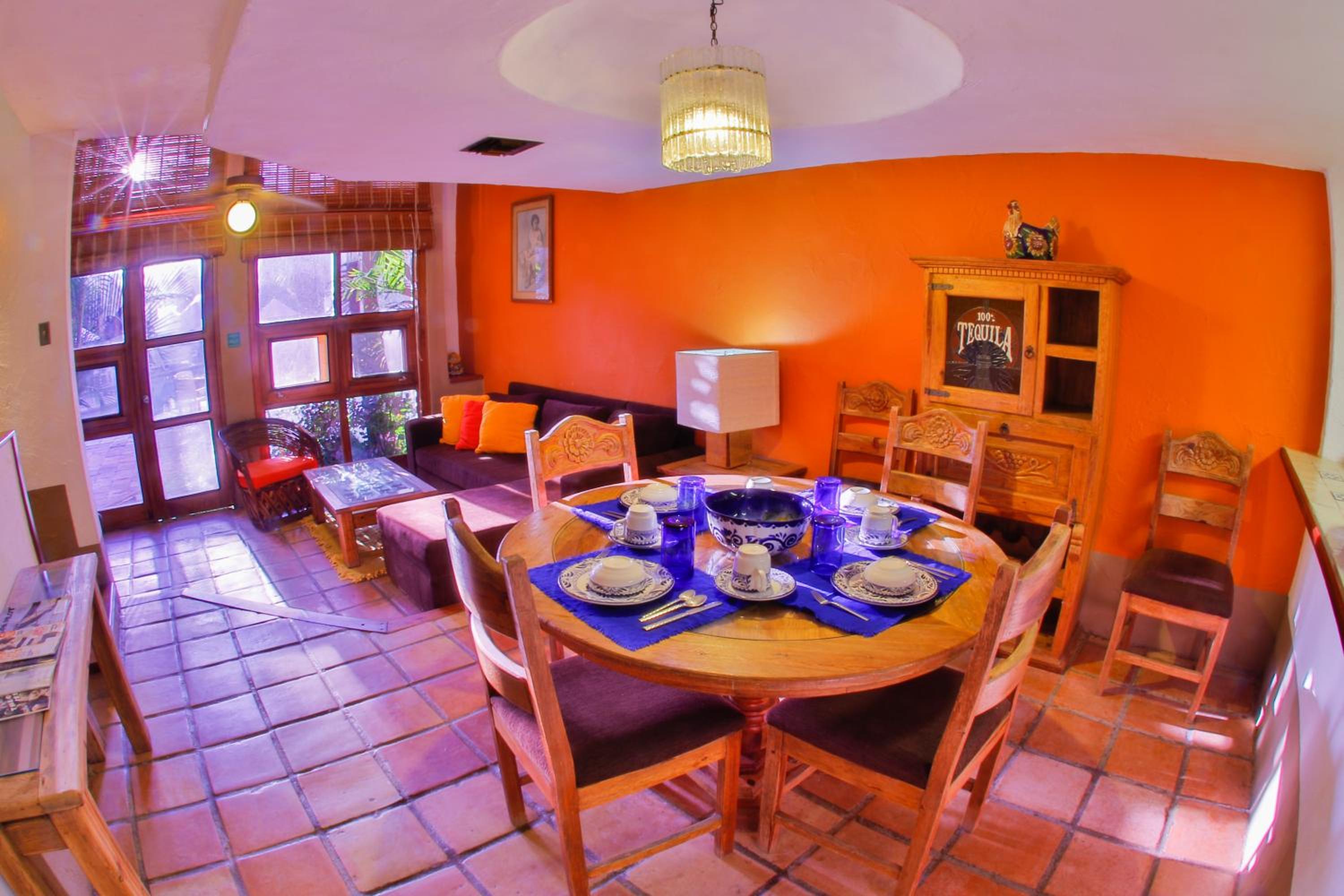 Family Room with Sea View - Photo 9