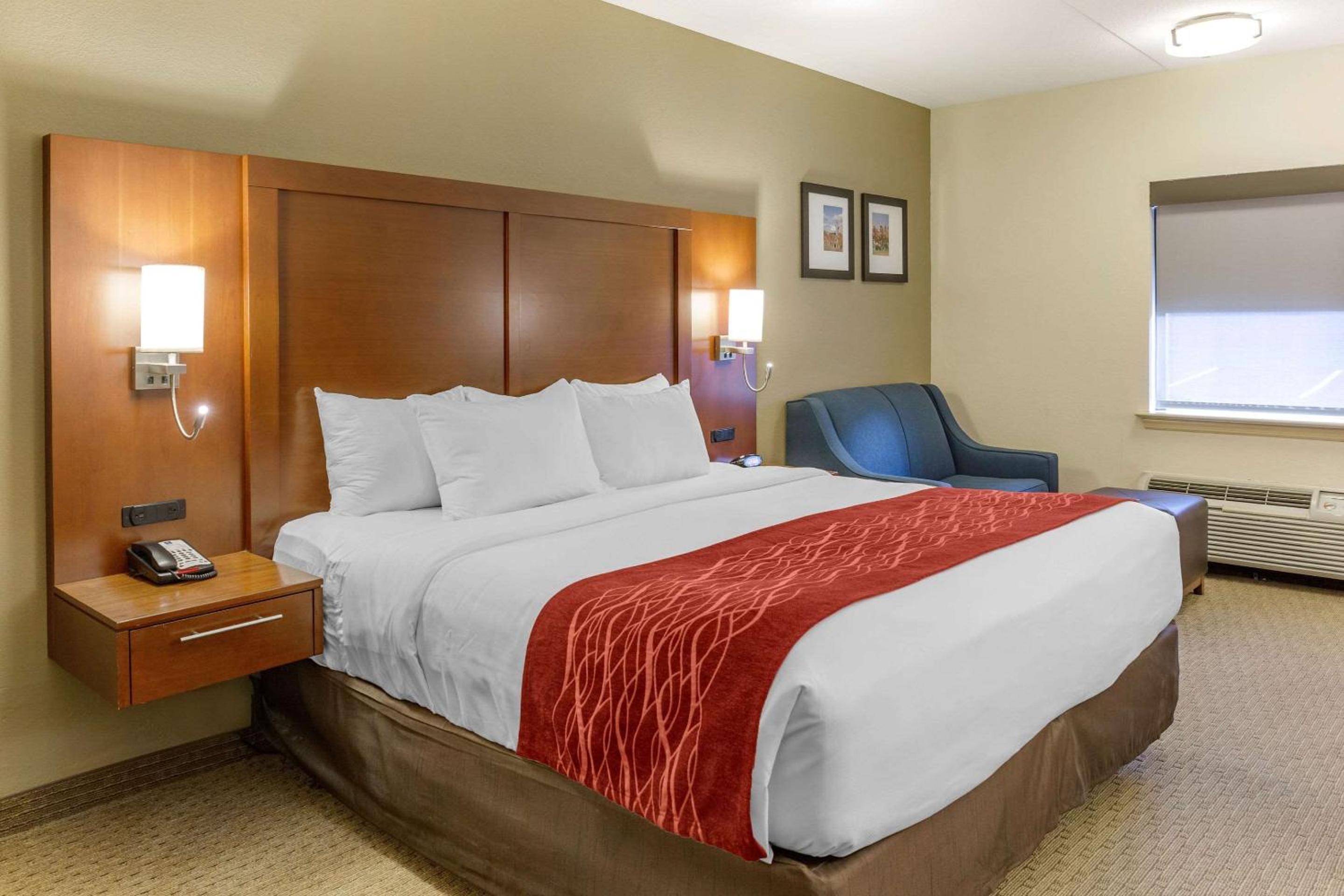 King Room - Accessible/Non-Smoking - Photo 1