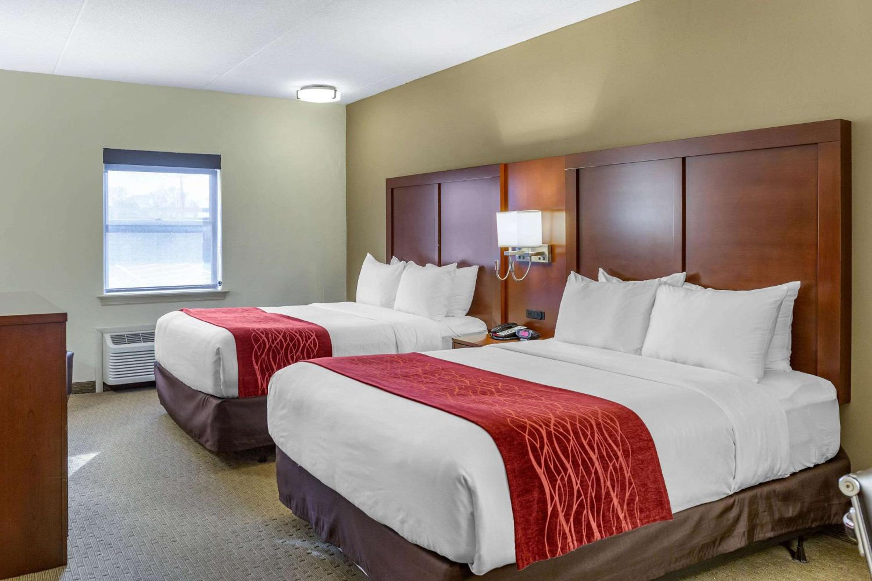 Queen Room with Two Queen Beds - Accessible/Non-Smoking  - Photo 1