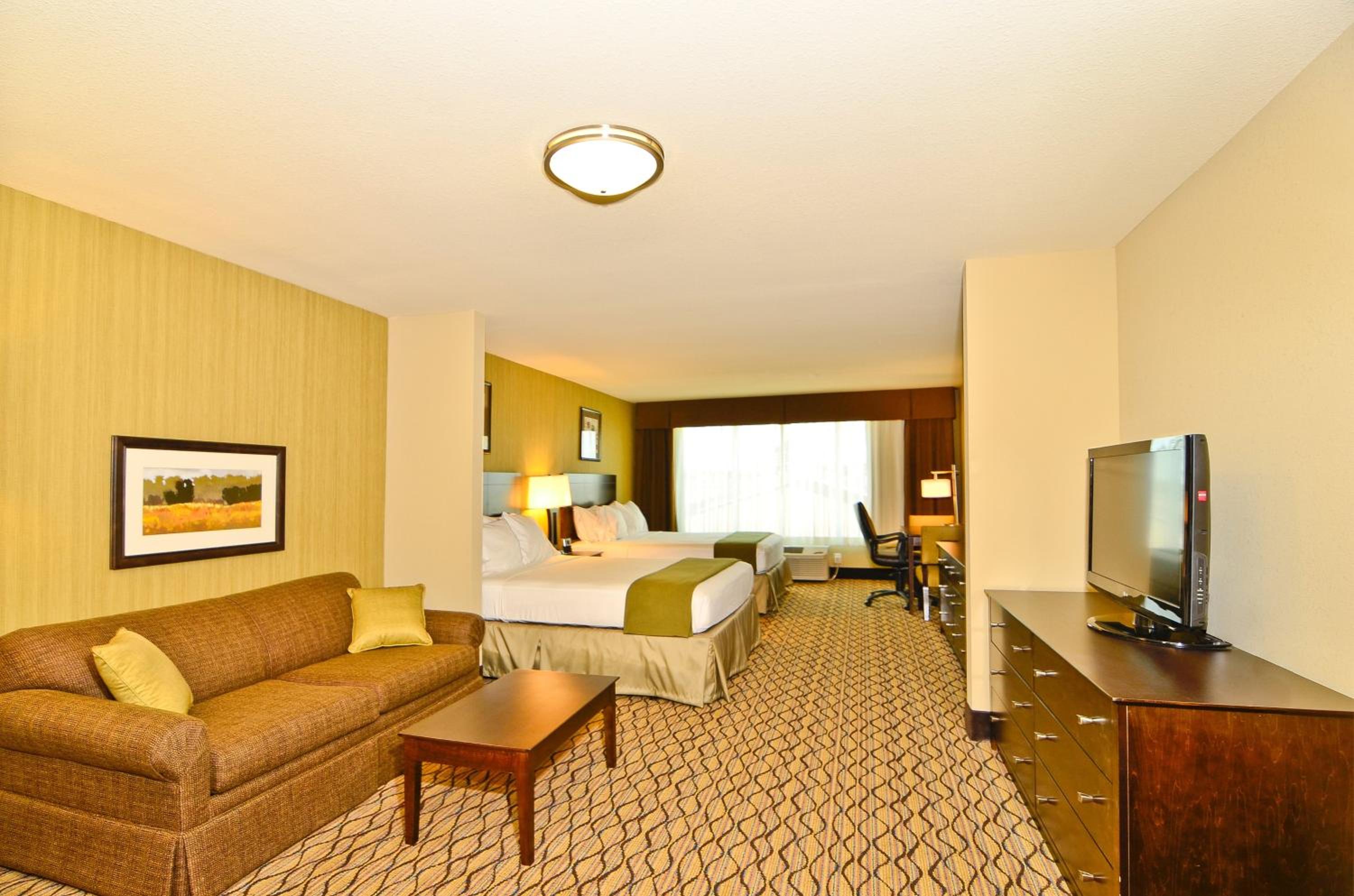 Suite with Two Beds - Non-Smoking - Photo 3