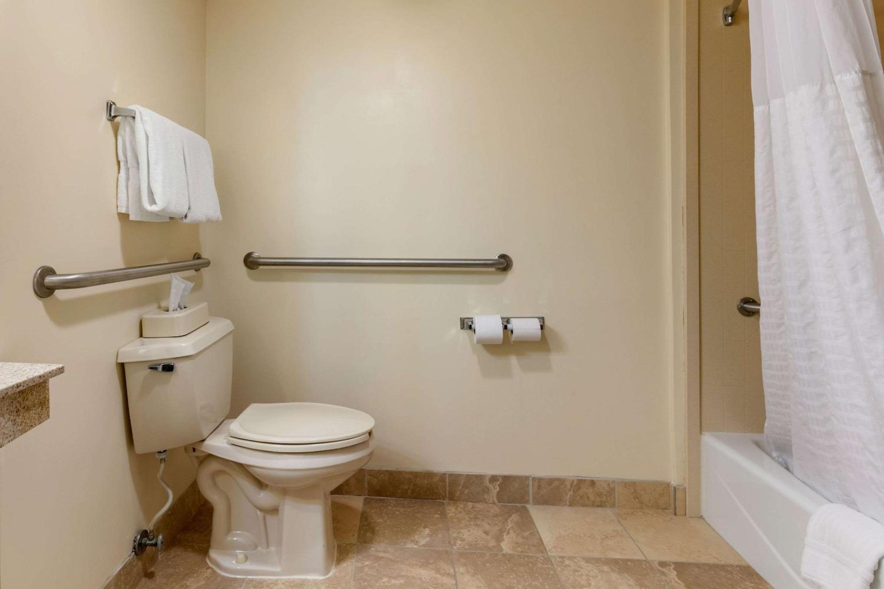 Queen Room - Disability Access/Non-Smoking - Photo 5