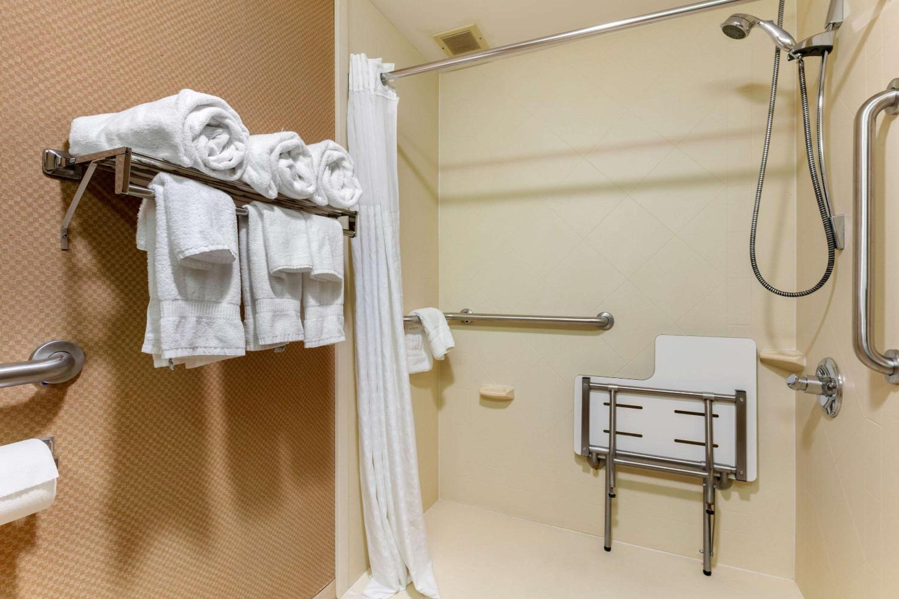 King Room - Accessible/Non-Smoking