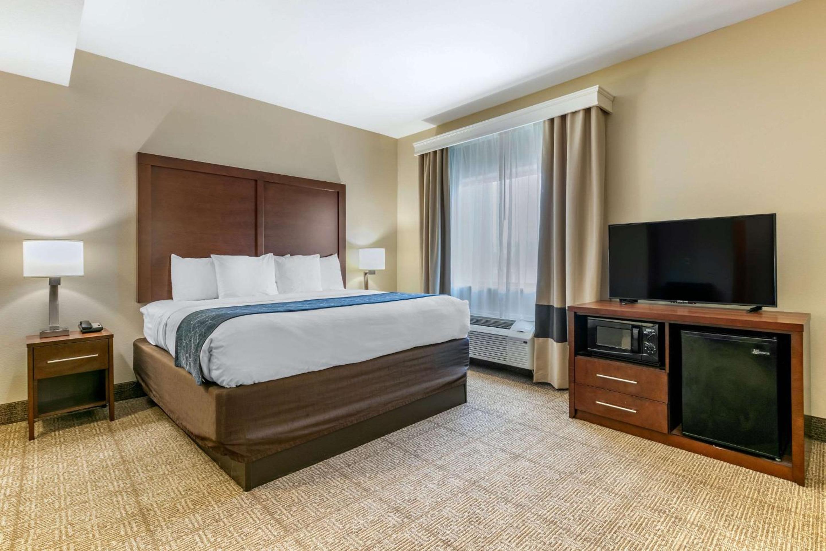 King Room - Accessible/Non-Smoking
