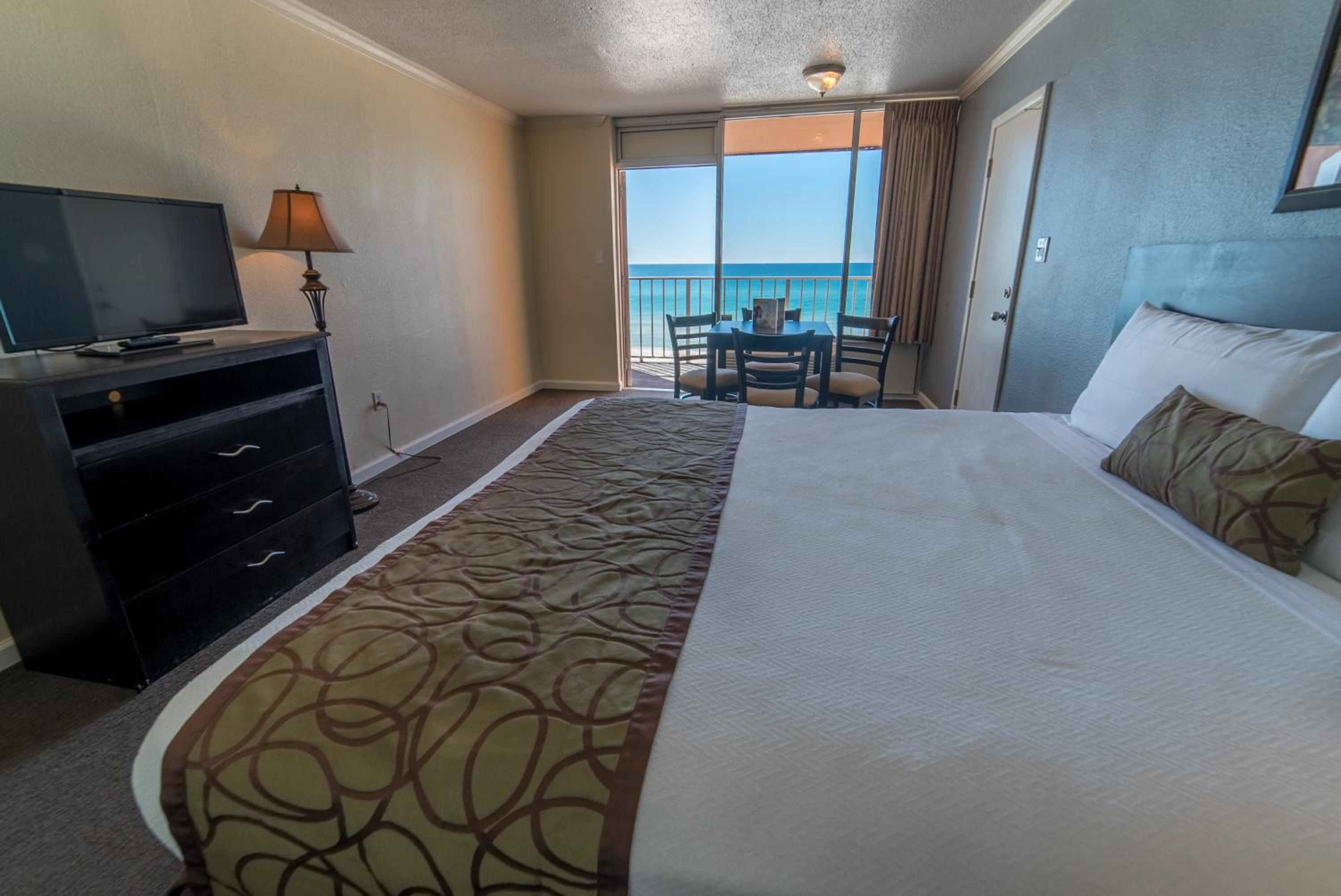 Standard King Room - Photo 3