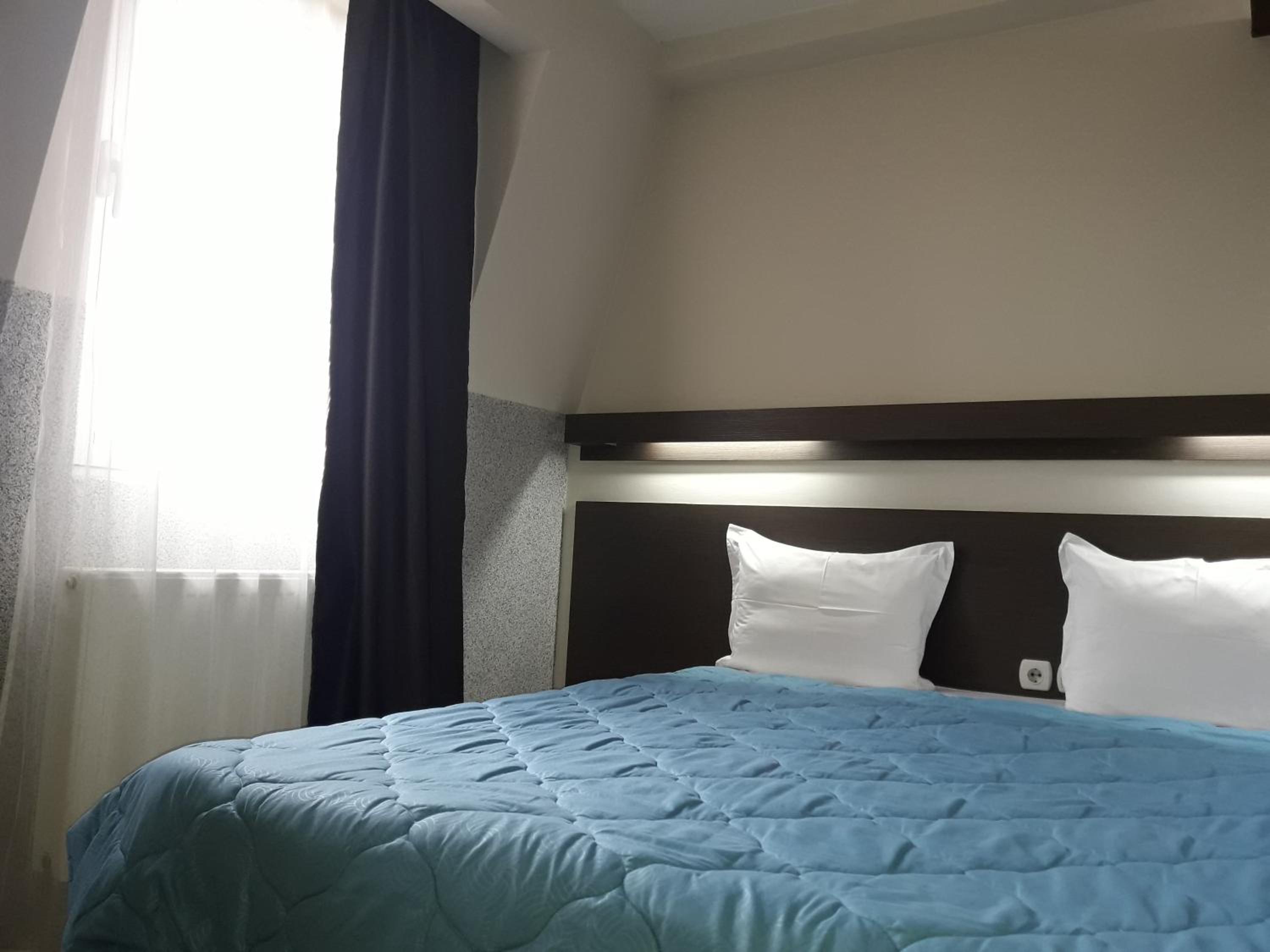 Double Room - Photo 3