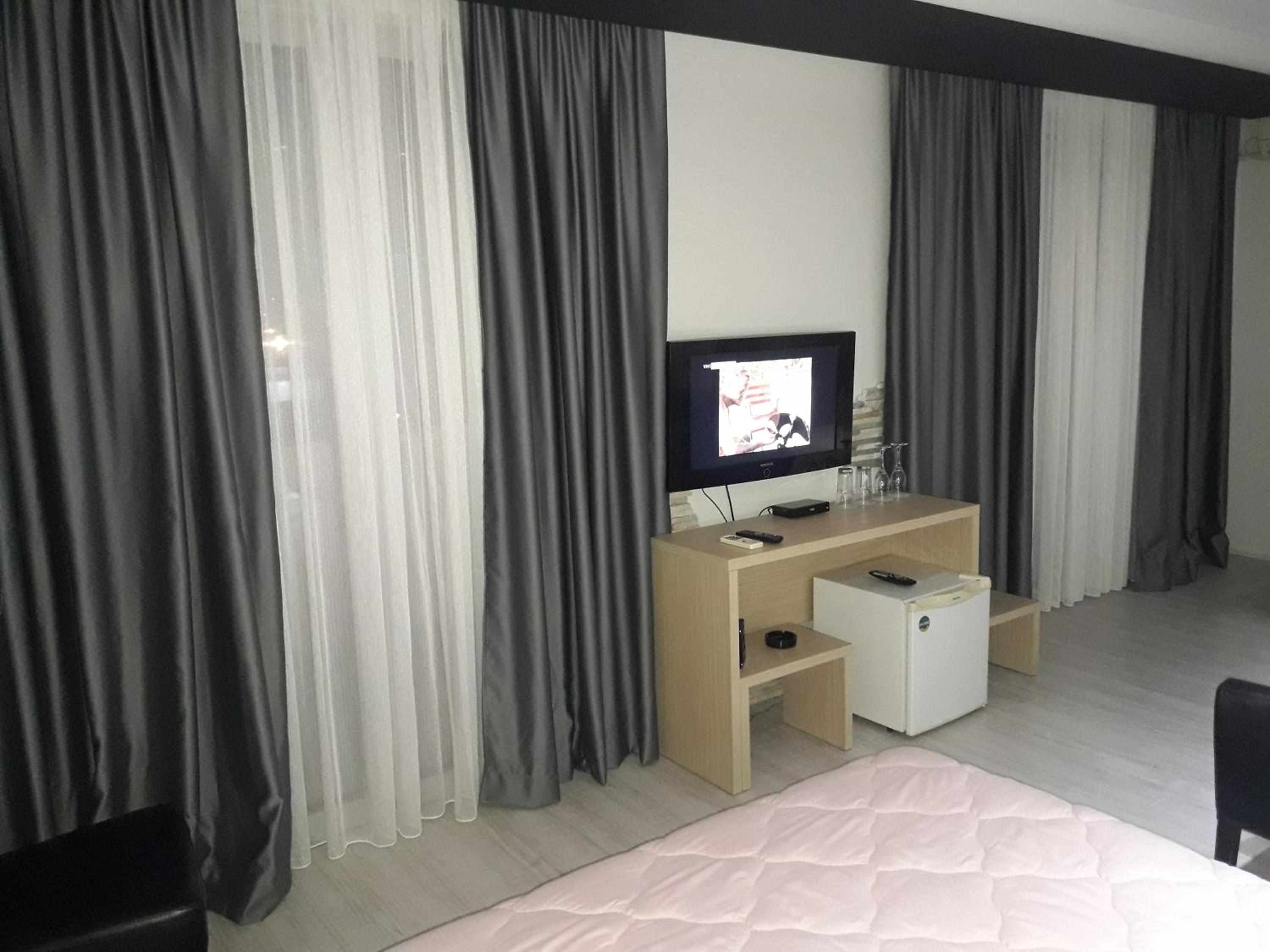 Quadruple Room - Photo 24