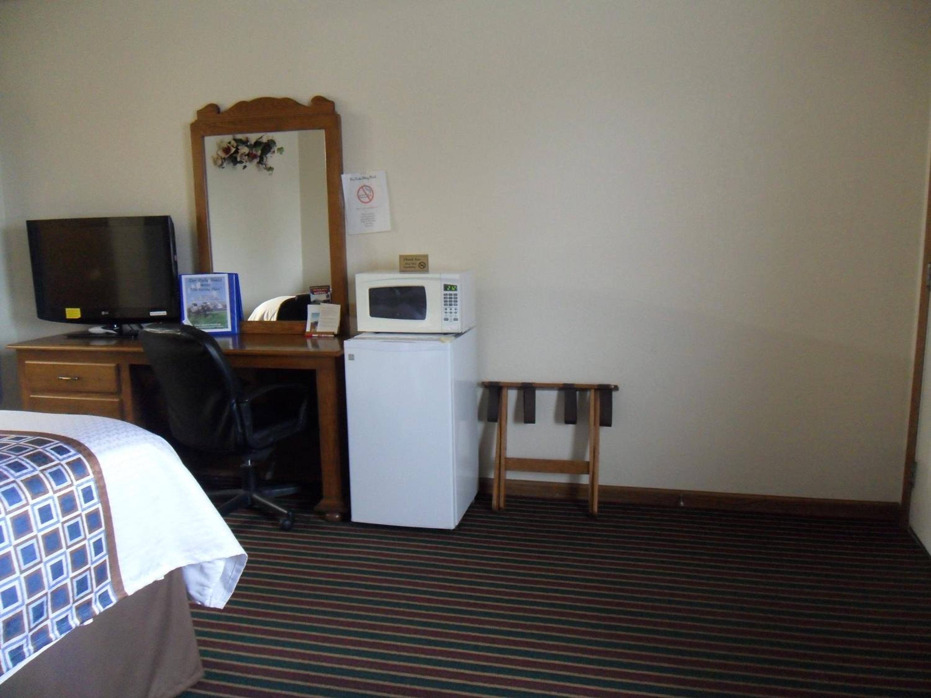 Queen Room - Non-Smoking photo 3