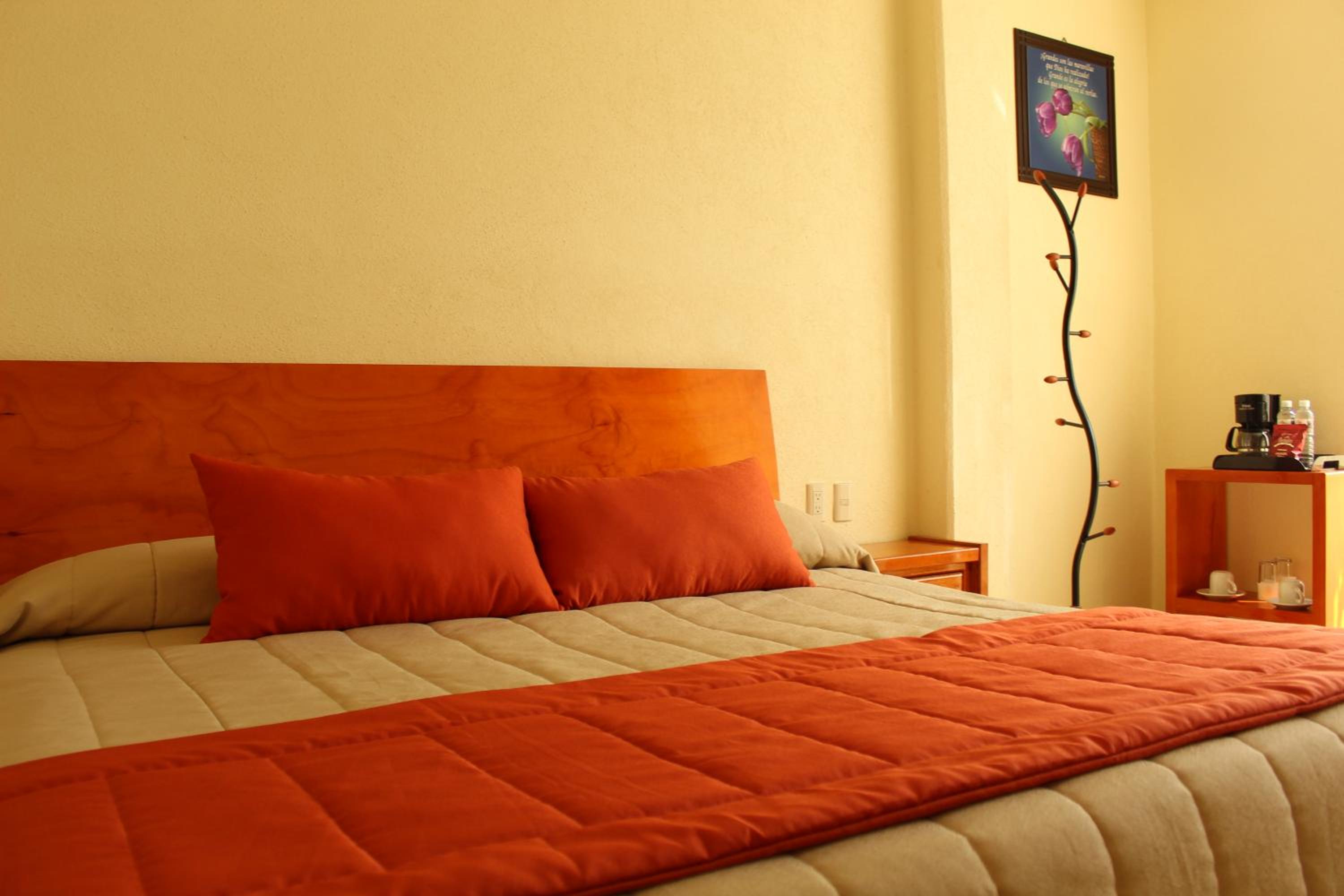 Standard King Room - Photo 1