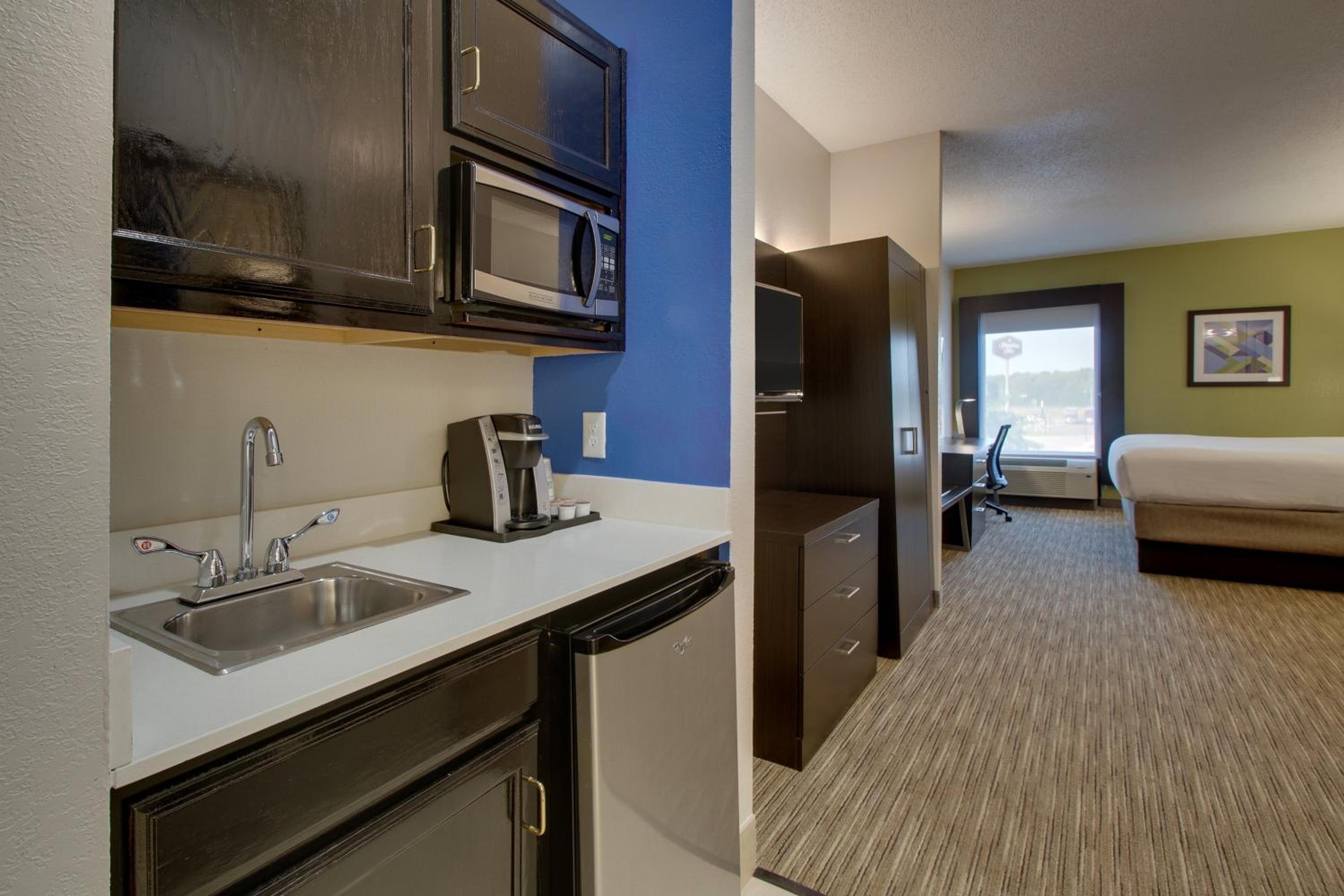 King Suite - Photo 1