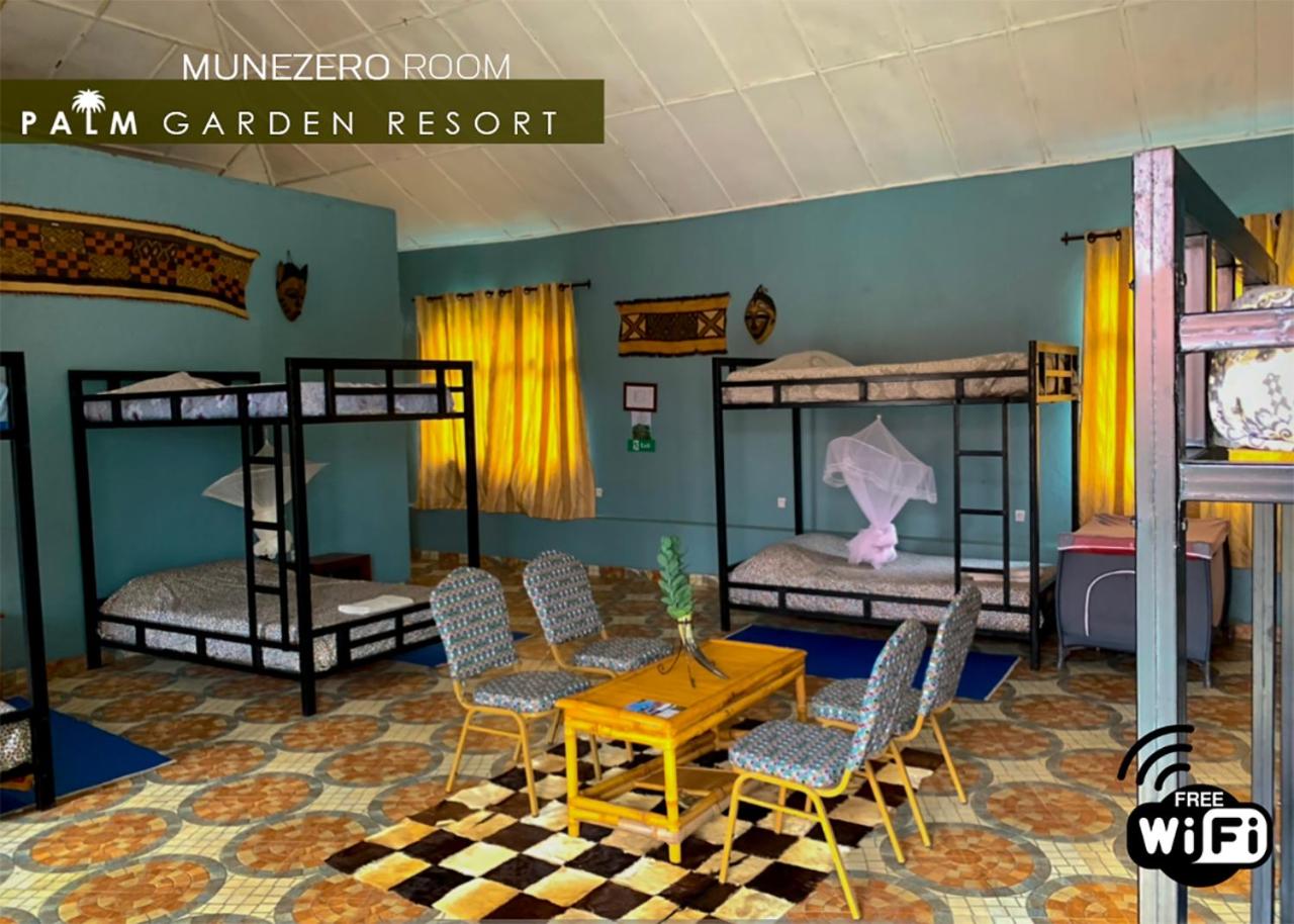 Bunk Bed in Mixed Dormitory Room