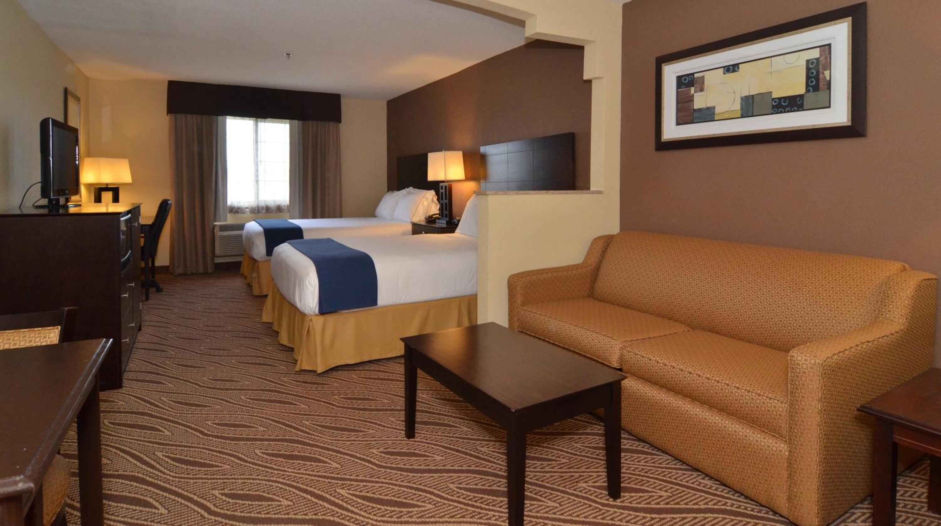 Deluxe Twin Room - Hearing Accessible photo 1