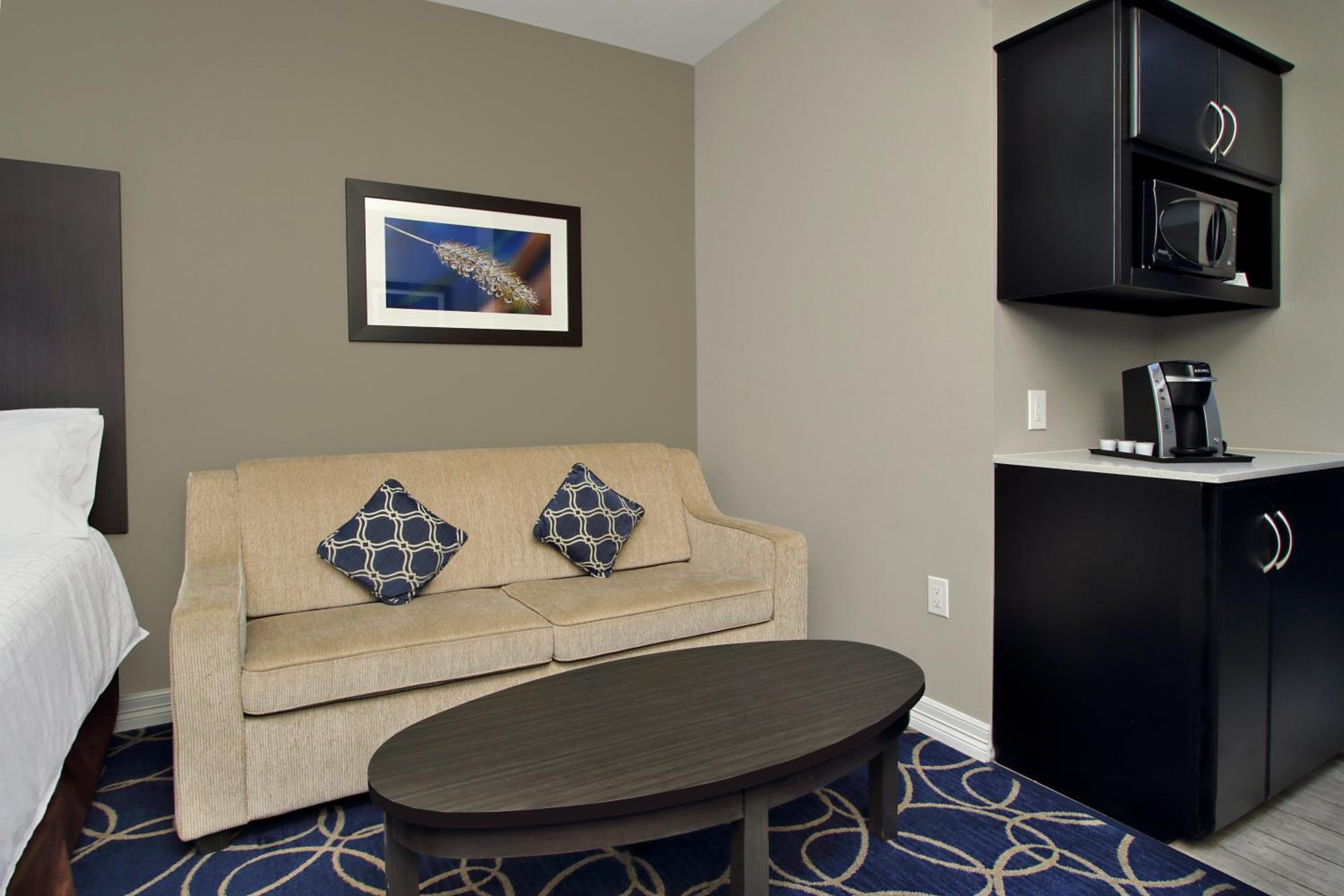 Queen Suite photo 3