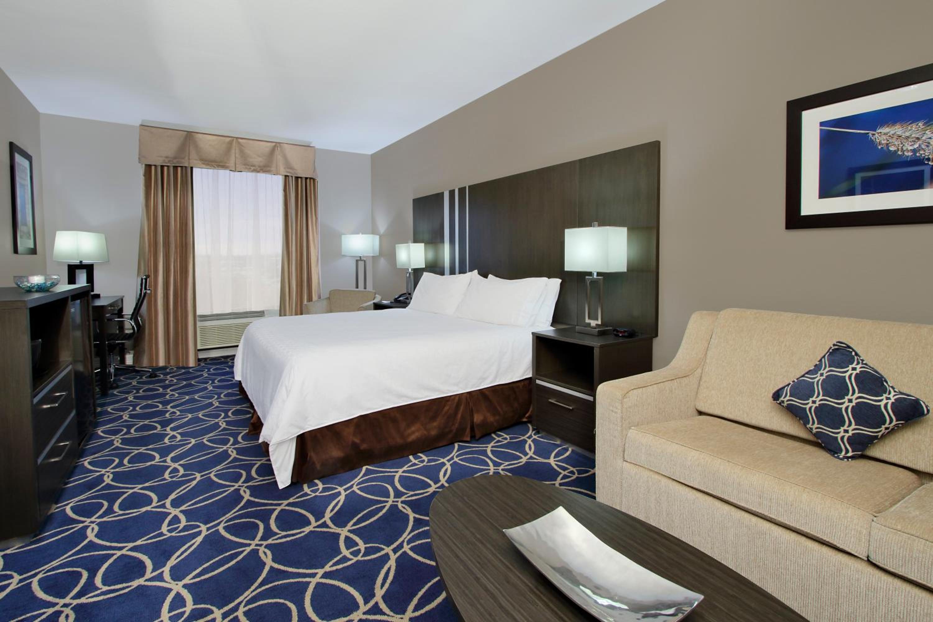 King Suite - Communication Accessible
