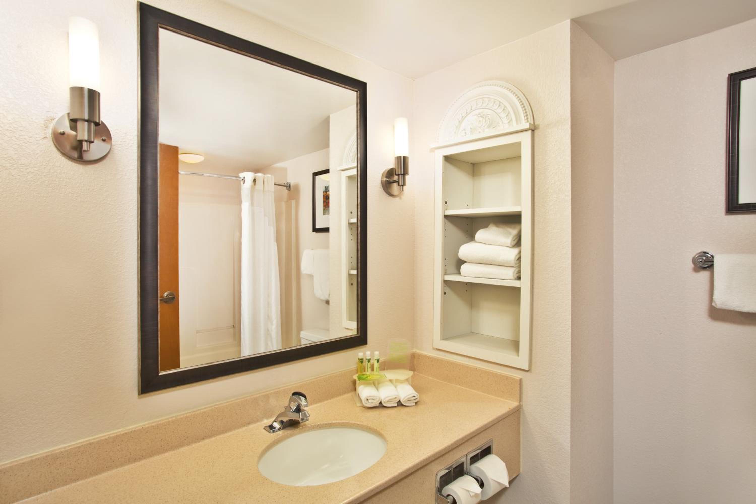 Standard Room - Photo 2