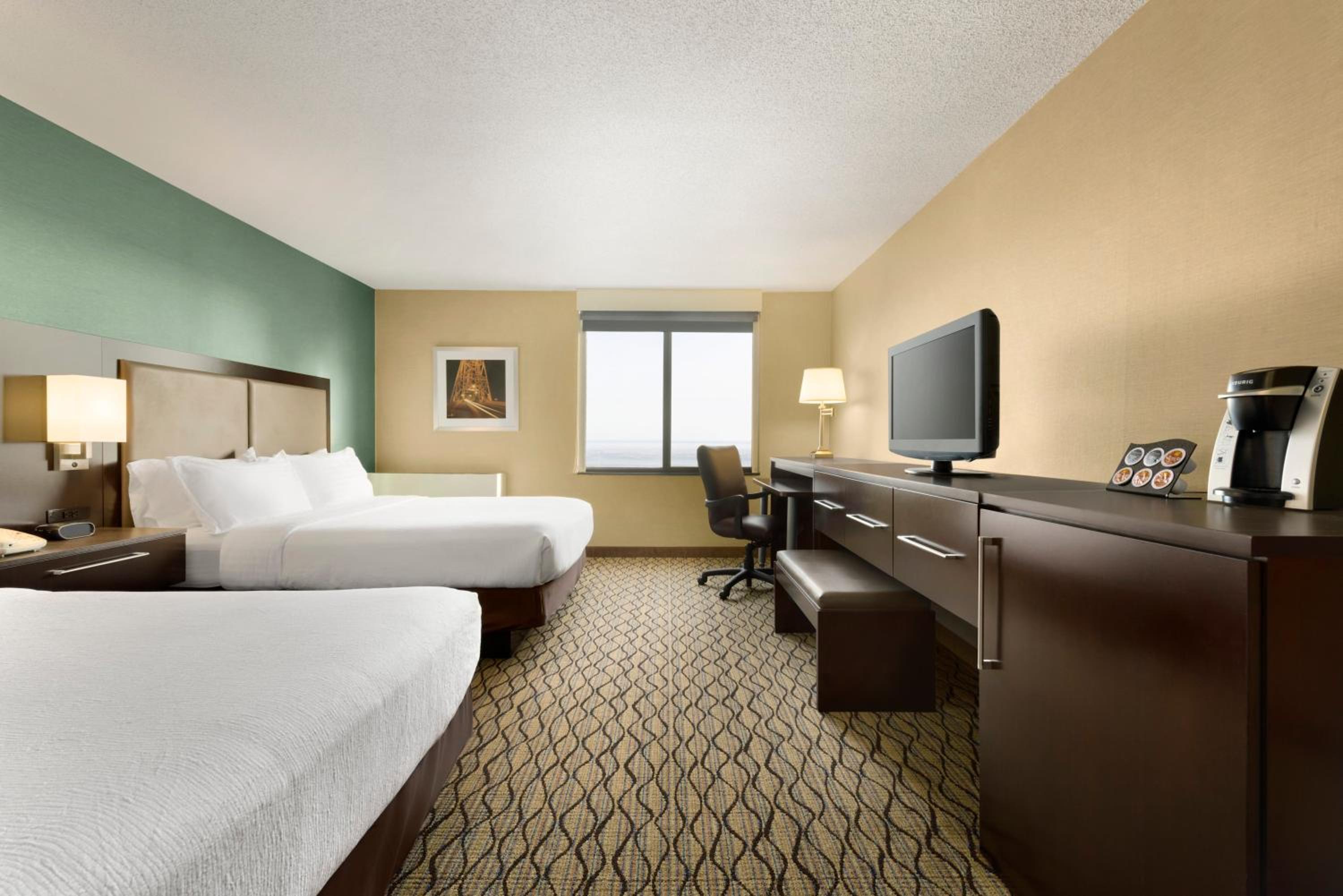 Premium Queen Room with Two Queen Beds and City View - Photo 1