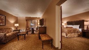 King Room with Pool View - Non-Smoking - Photo 10