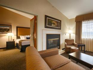 King Room - First Floor/Non-Smoking - Photo 10