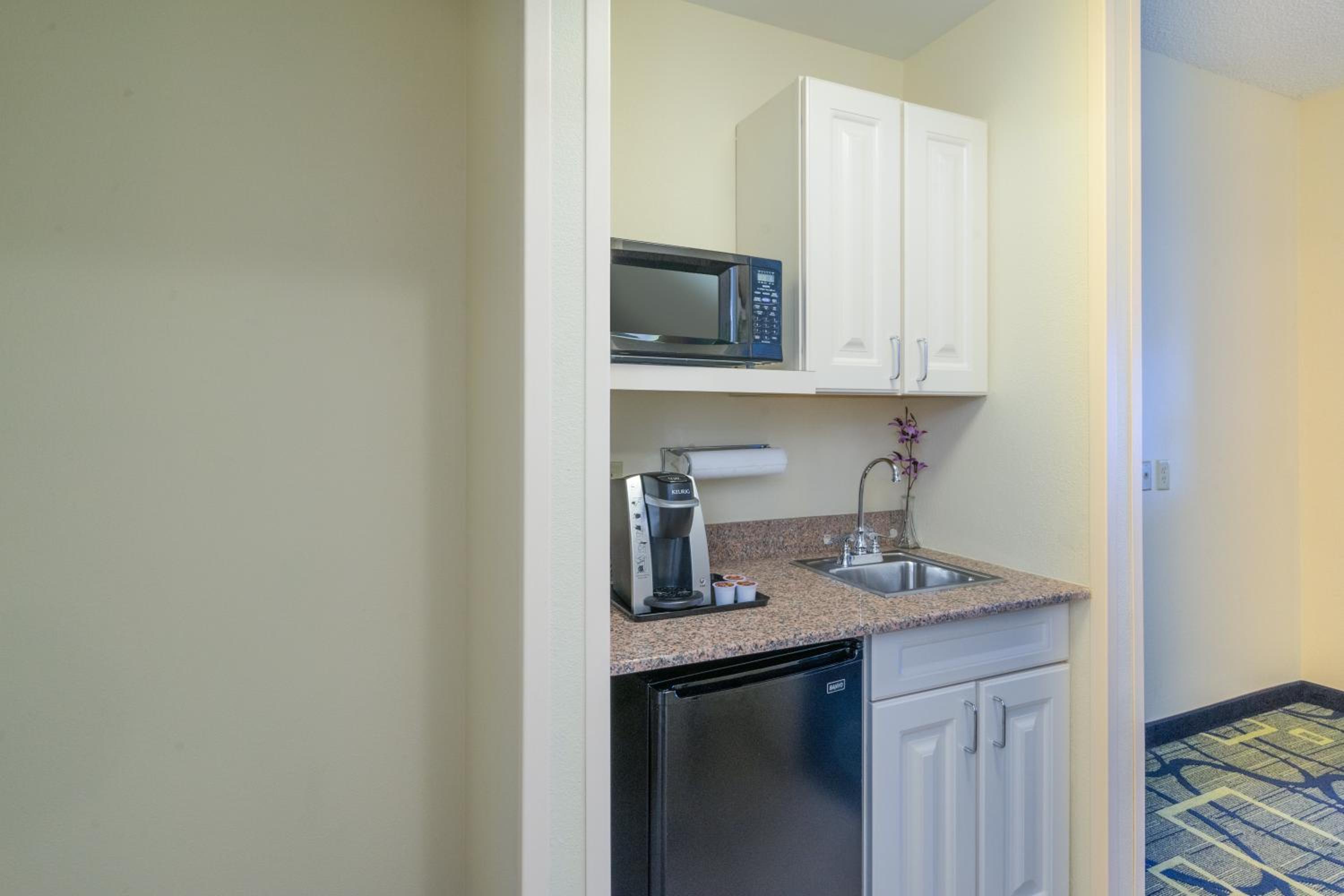 King Suite - Photo 2